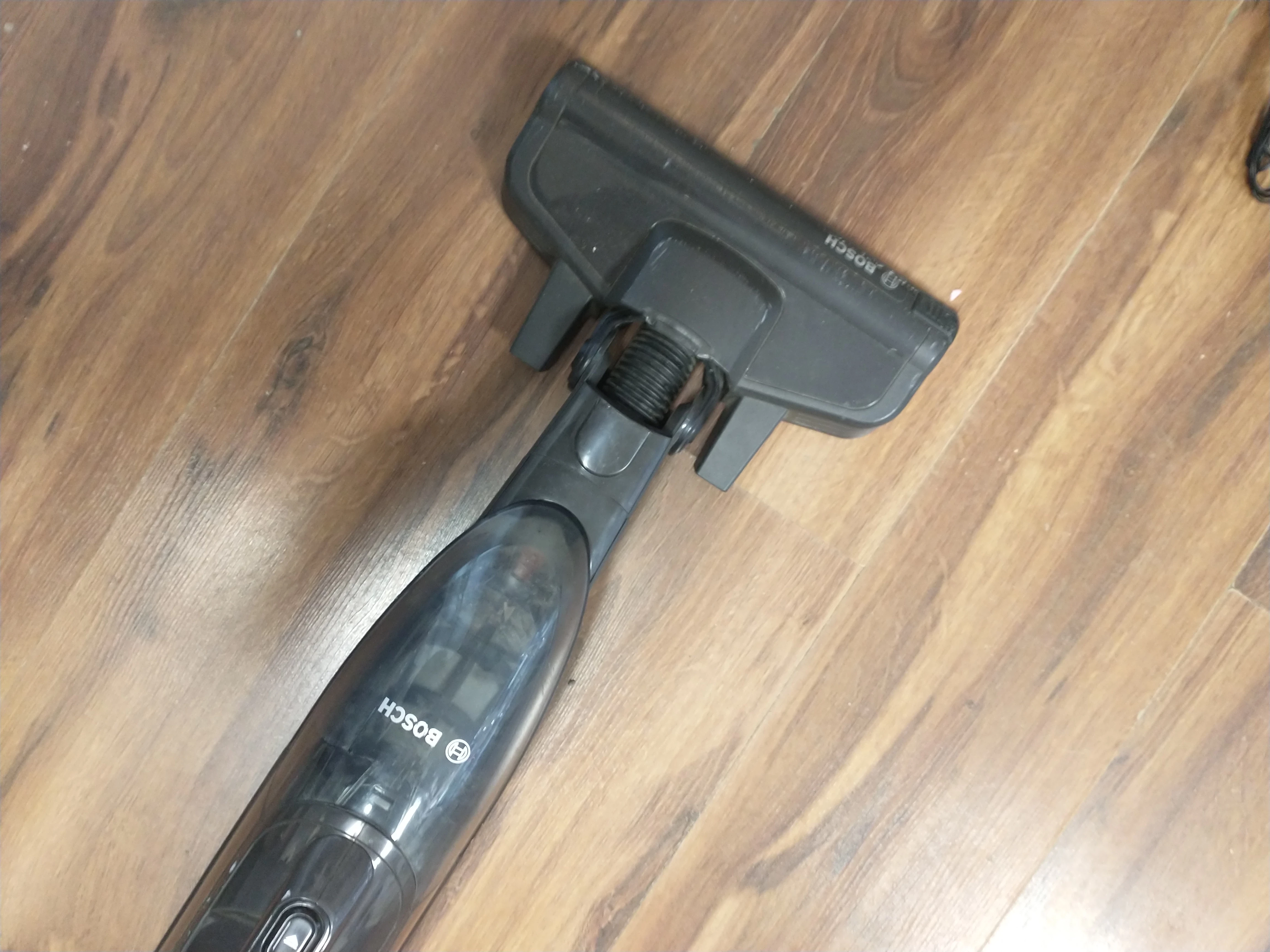 odkurzacz-bosch-readyy-serie-2-czas-ladowania-240