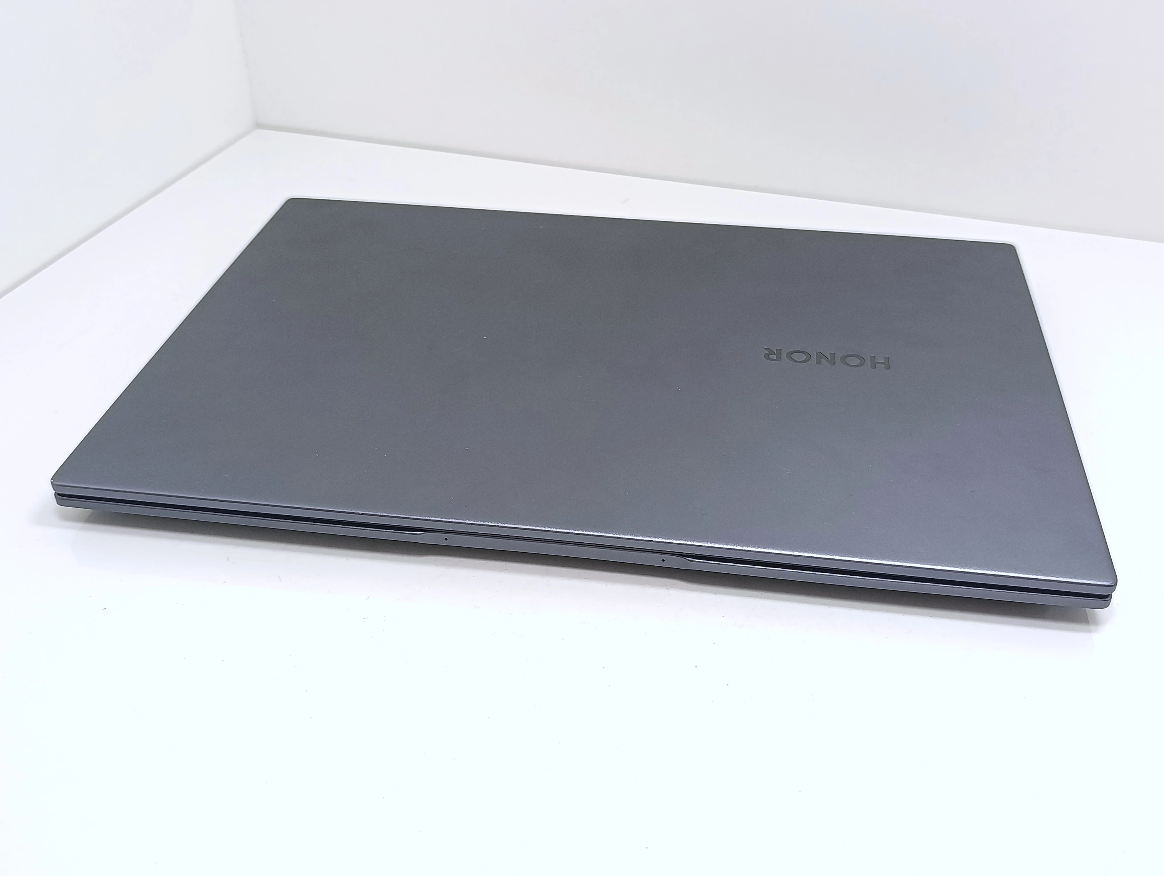 laptop-honor-magicbook-14-z-procesorem-intel-core-i3-10110u-rodzaj-karty-graficznej-1234-1