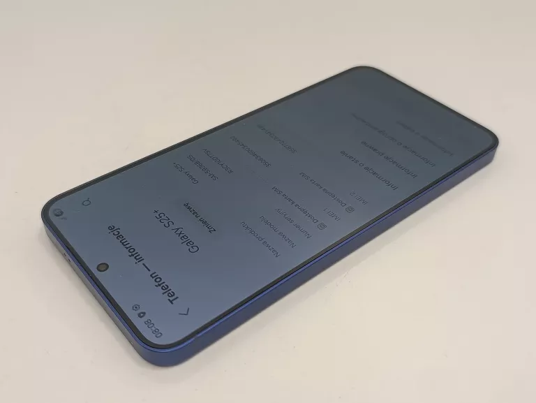 telefon-samsung-galaxy-s25-przekatna-ekranu-670