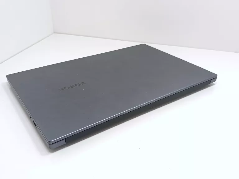 laptop-honor-magicbook-14-z-procesorem-intel-core-i3-10110u-pojemnosc-dysku-256