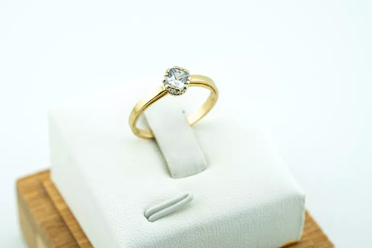 zl635-zloty-elegancki-zareczynowy-pierscionek-585-cyrkonia-14k-r14-193g-pilsudskiego-27-skwierzyna