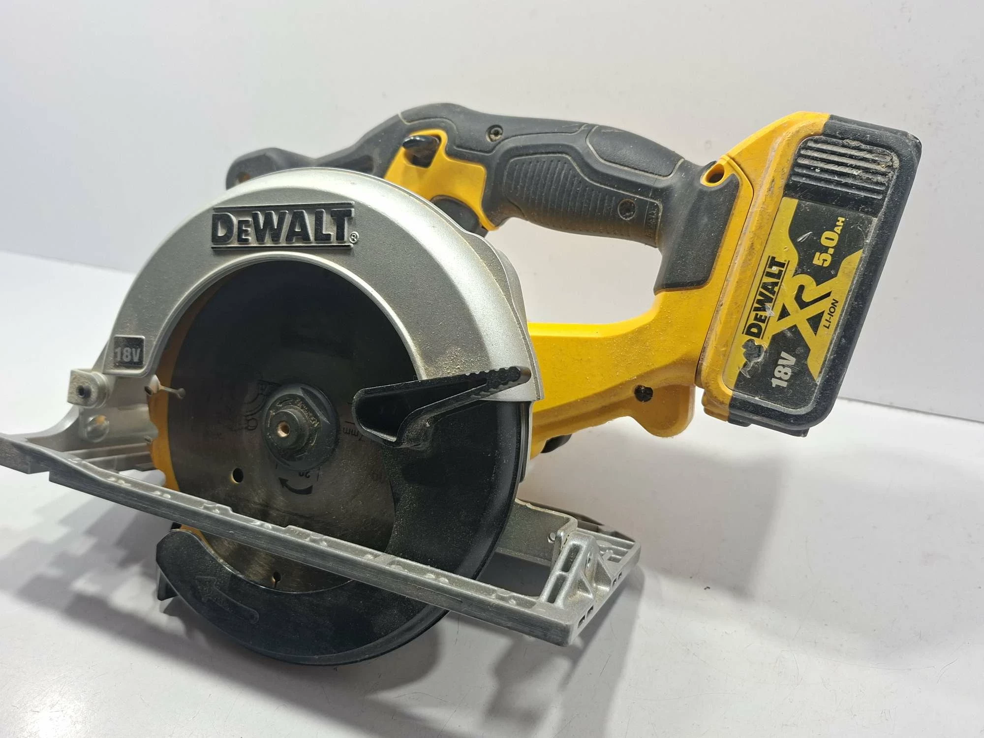 pilarka-tarczowa-dewalt-dcs391n-18-v-165-mm-ean-gtin-5035048555262