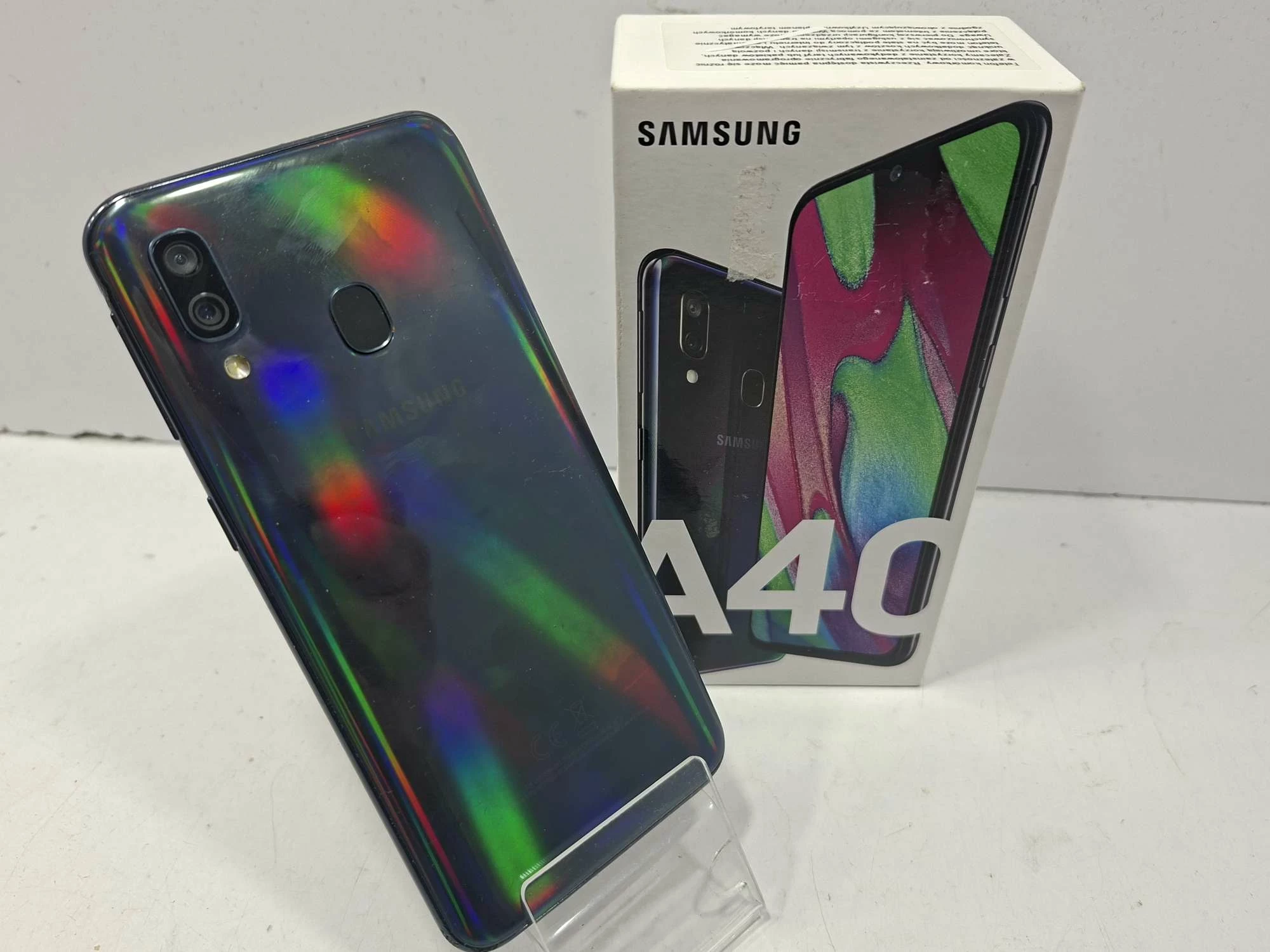 telefon-samsung-a40-stan-11323-2