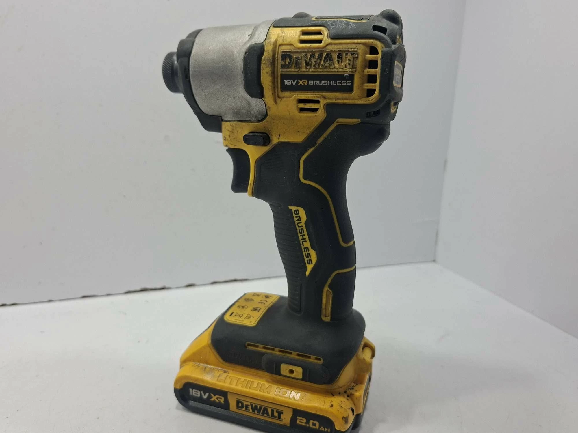 zakretarka-dewalt-dcf-840-bielska-45-plock