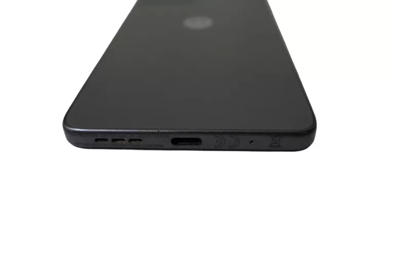 telefon-moto-e14-2gb64gb-stan-11323-2