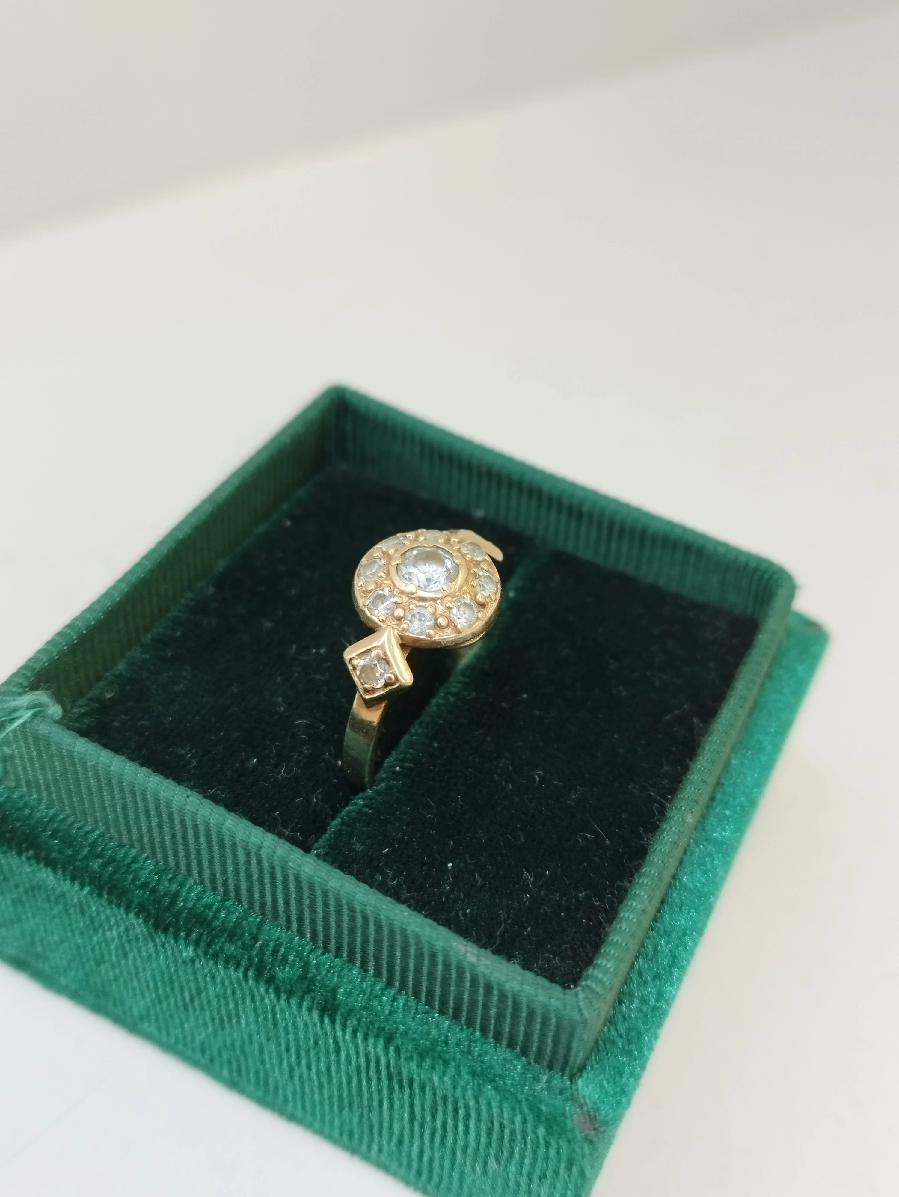 zloty-pierscionek-r19-zloto-585-material-15835-2