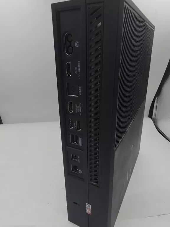 konsola-xbox-one-1540-500gb-gry-w-zestawie-205998-225570