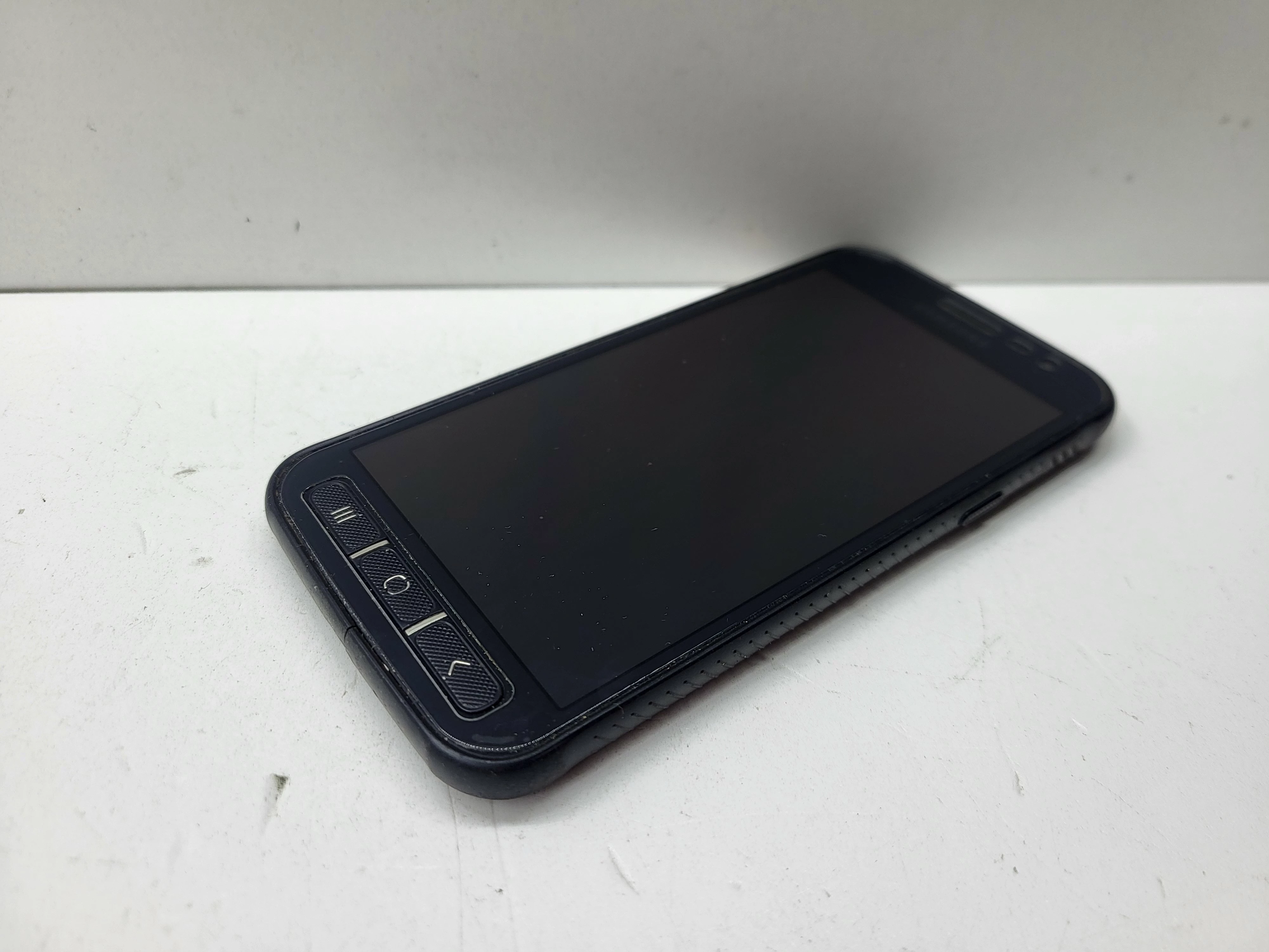 samsung-galaxy-xcover-4s-przekatna-ekranu-500