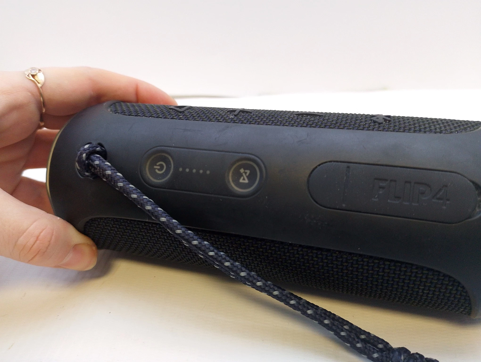 glosnik-jbl-flip4-czarny-moc-1600