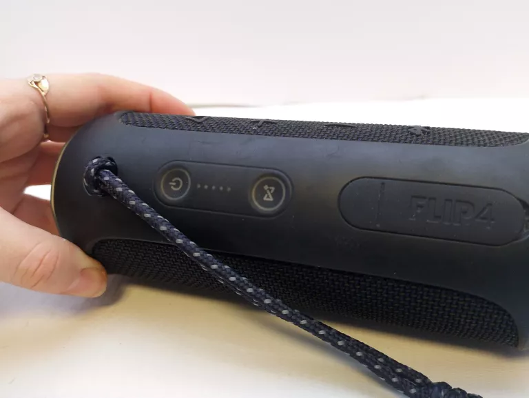 glosnik-jbl-flip4-czarny-moc-1600