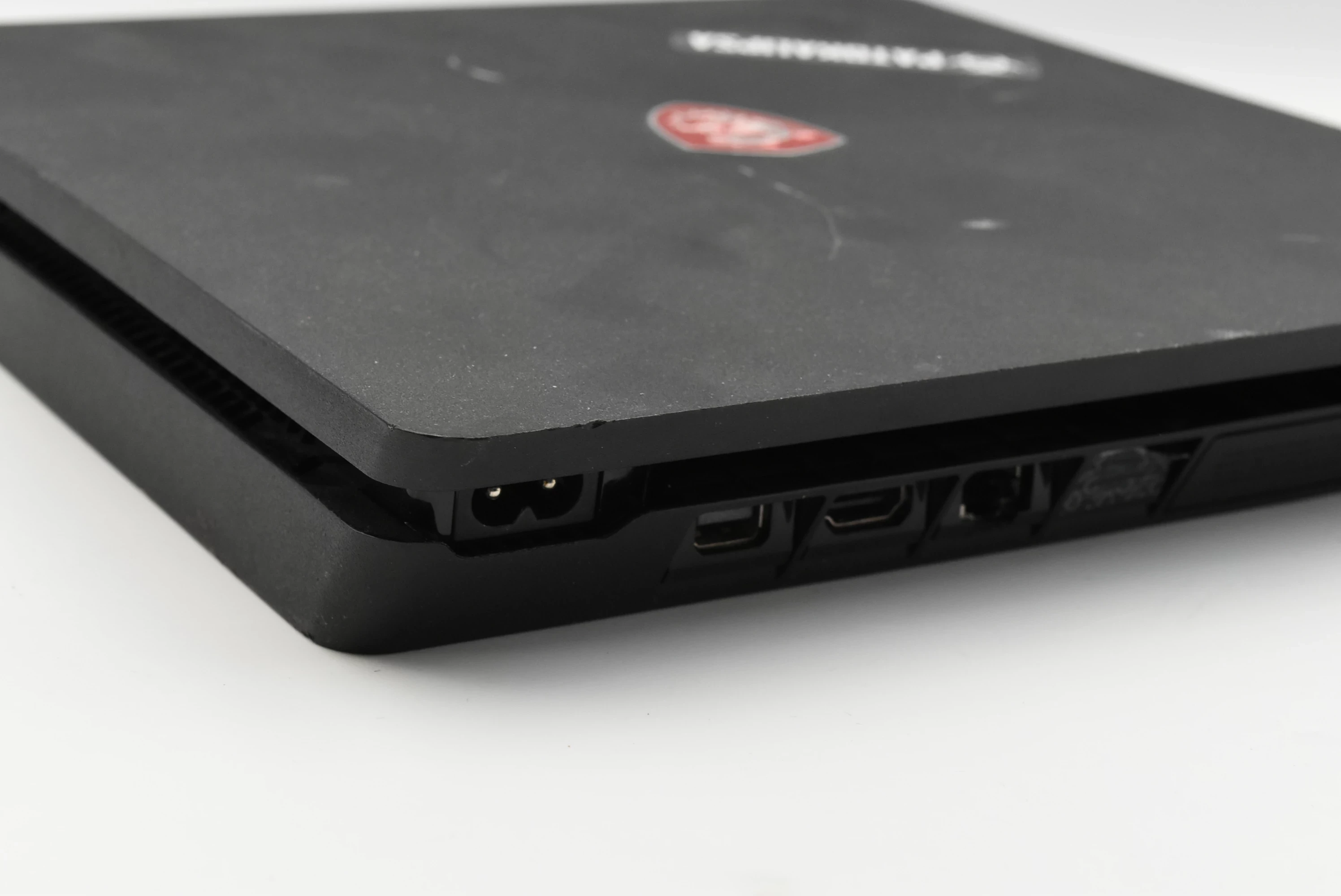 konsola-ps-playstation-4-slim-500gb-cuh-2216a-kod-producenta-cuh-2216a