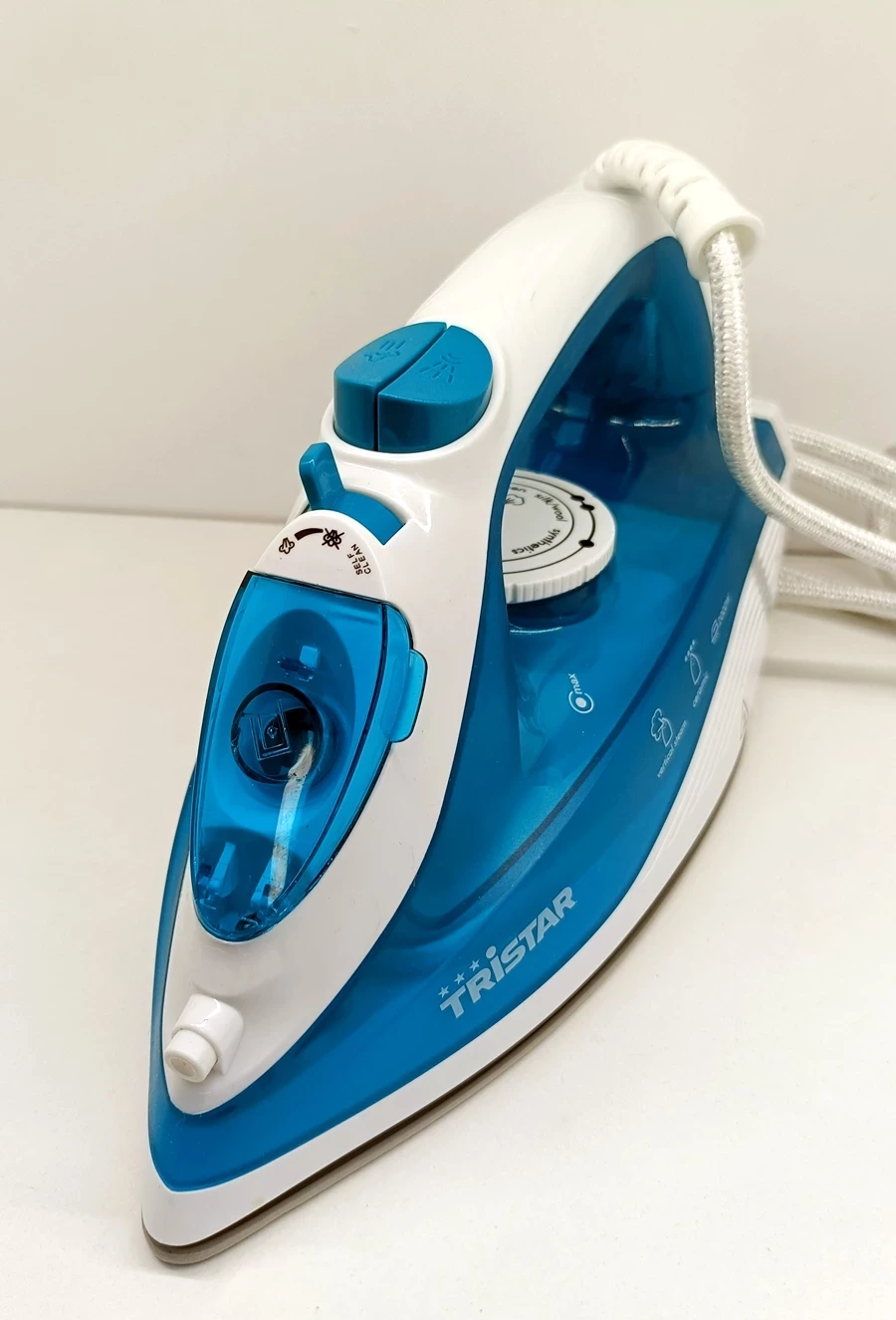 zelazko-tristar-st-8300-moc-200000