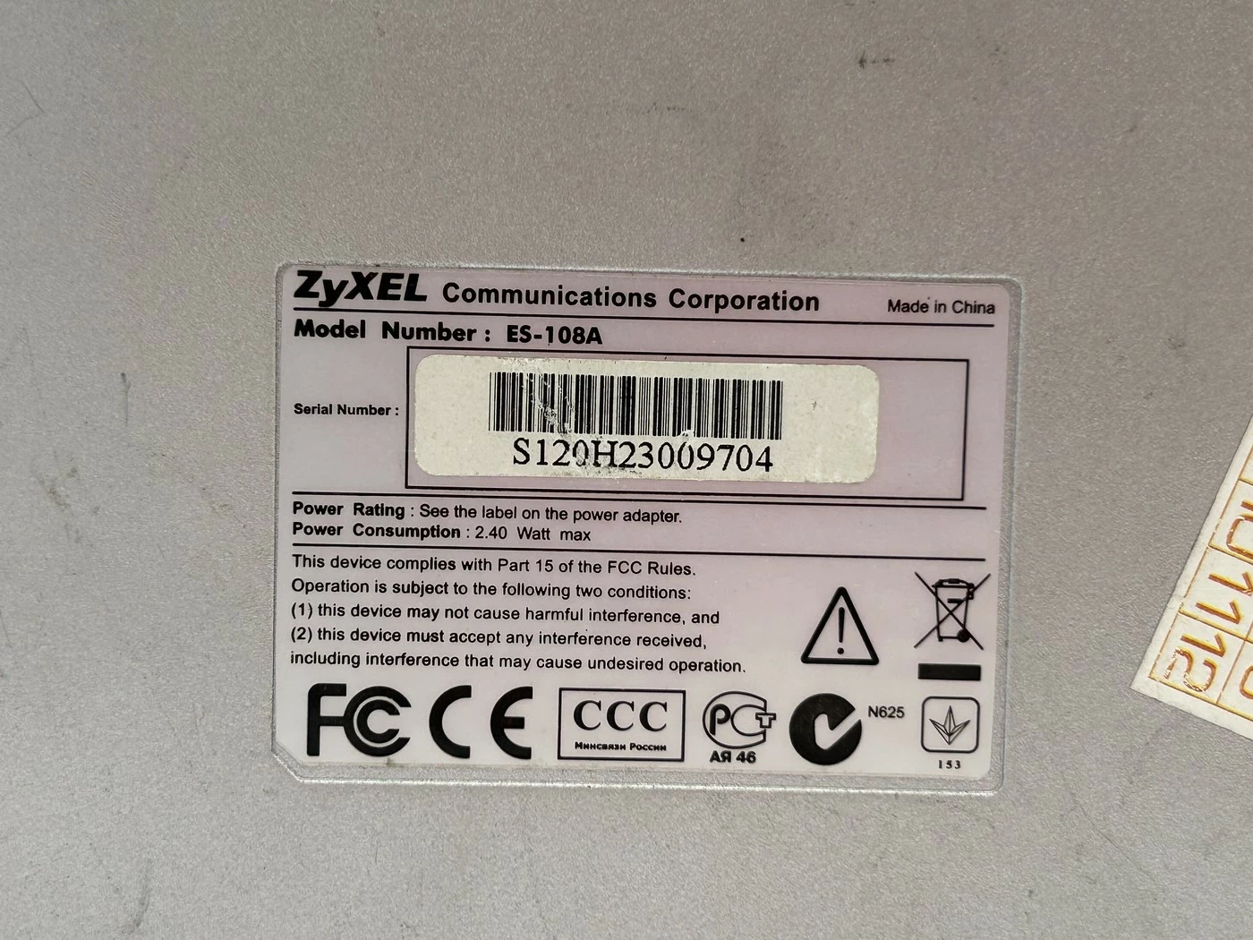 switch-zyxel-es-108a-8-p-10100mbs-niezarzadzalny-waga-produktu-z-opakowaniem-jednostkowym-0478
