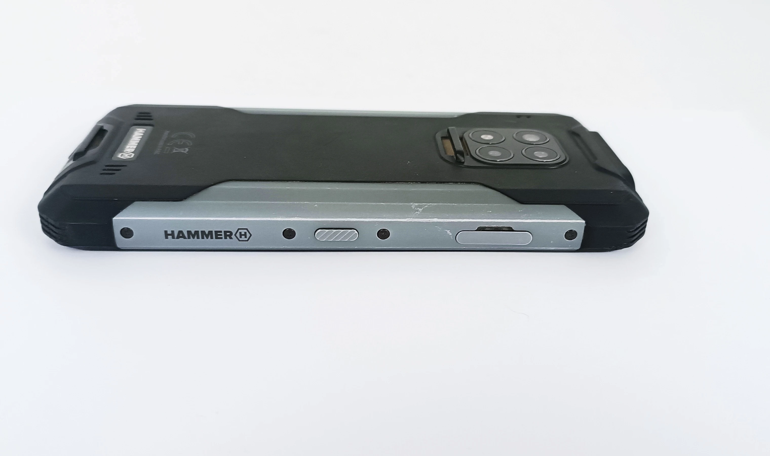 telefon-hammer-construction-6128gb-wbudowana-pamiec-202869-214189