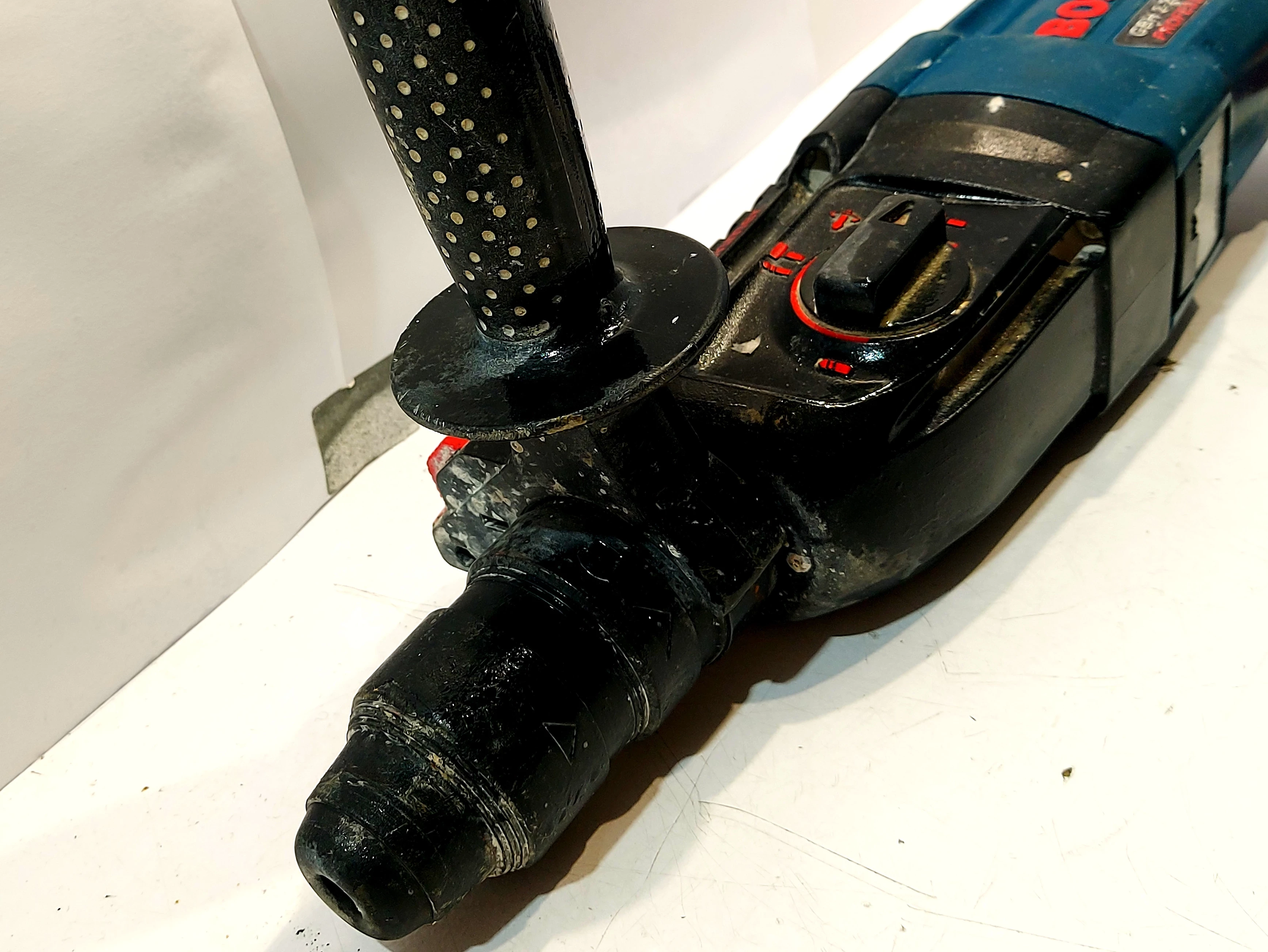 mlotowiertarka-bosch-professional-2-26-dfr-800w-maksymalna-moc-80000