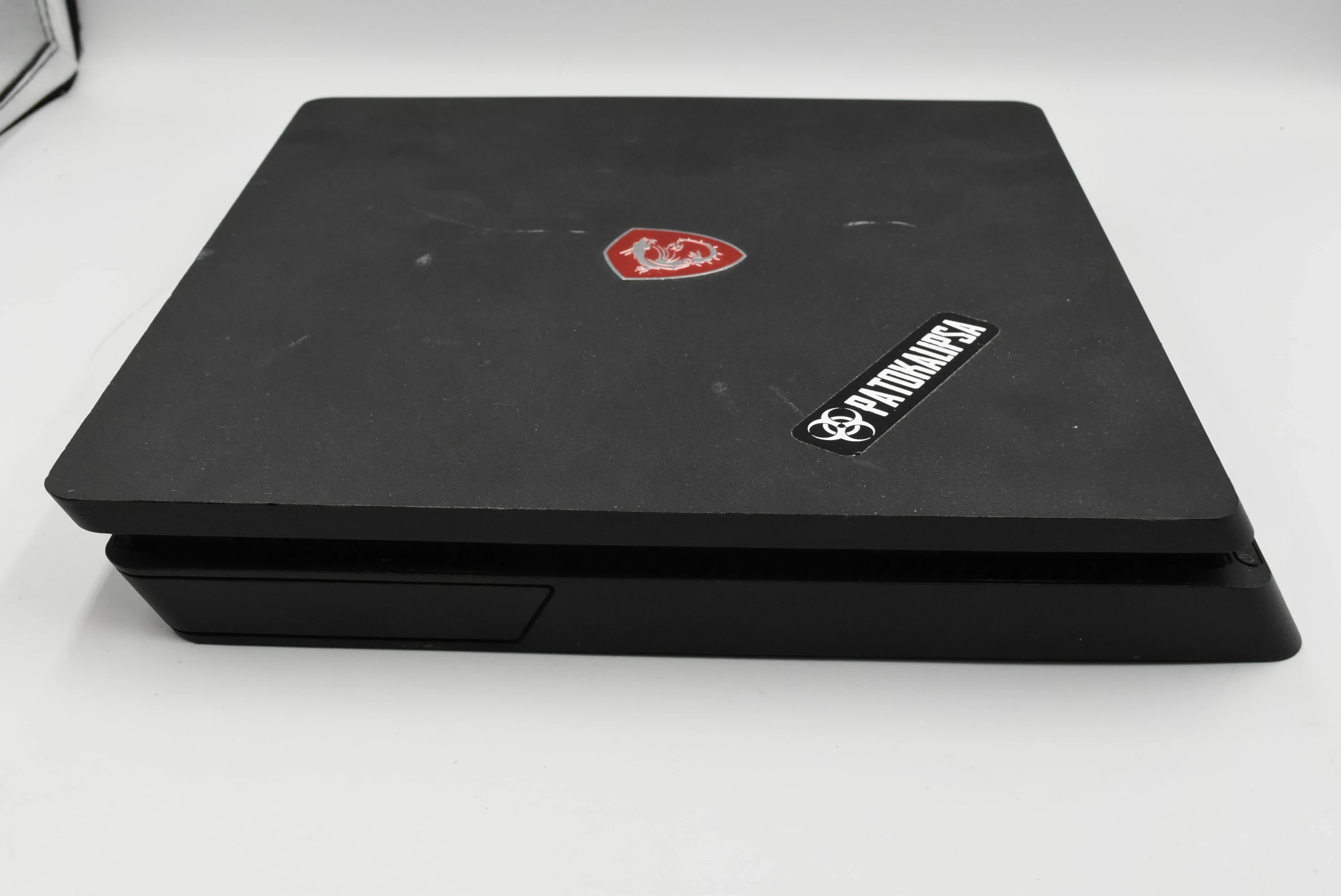 konsola-ps-playstation-4-slim-500gb-cuh-2216a-liczba-kontrolerow-w-zestawie-205994-225550