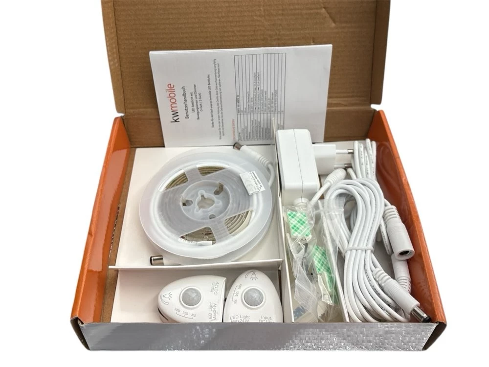 listwa-swietlna-led-kwmobile-z-czujnikiem-ruchu-42073-v3-ean-gtin-4057665256064