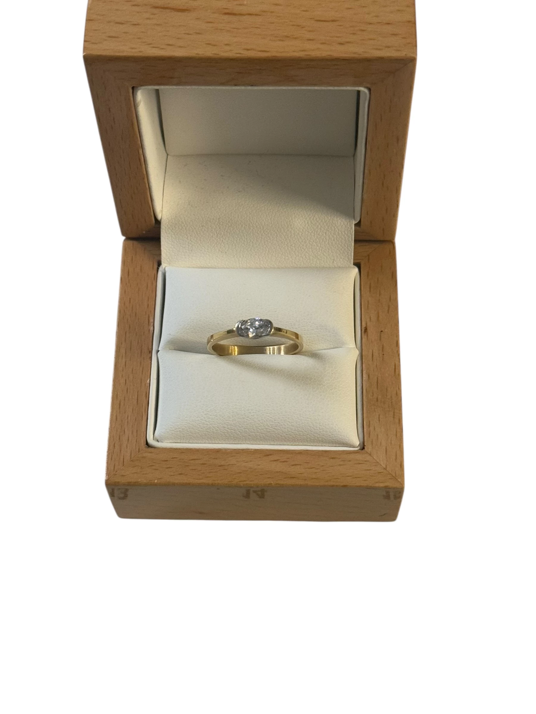 piekny-zloty-pierscionek-pulawska-30a-piaseczno