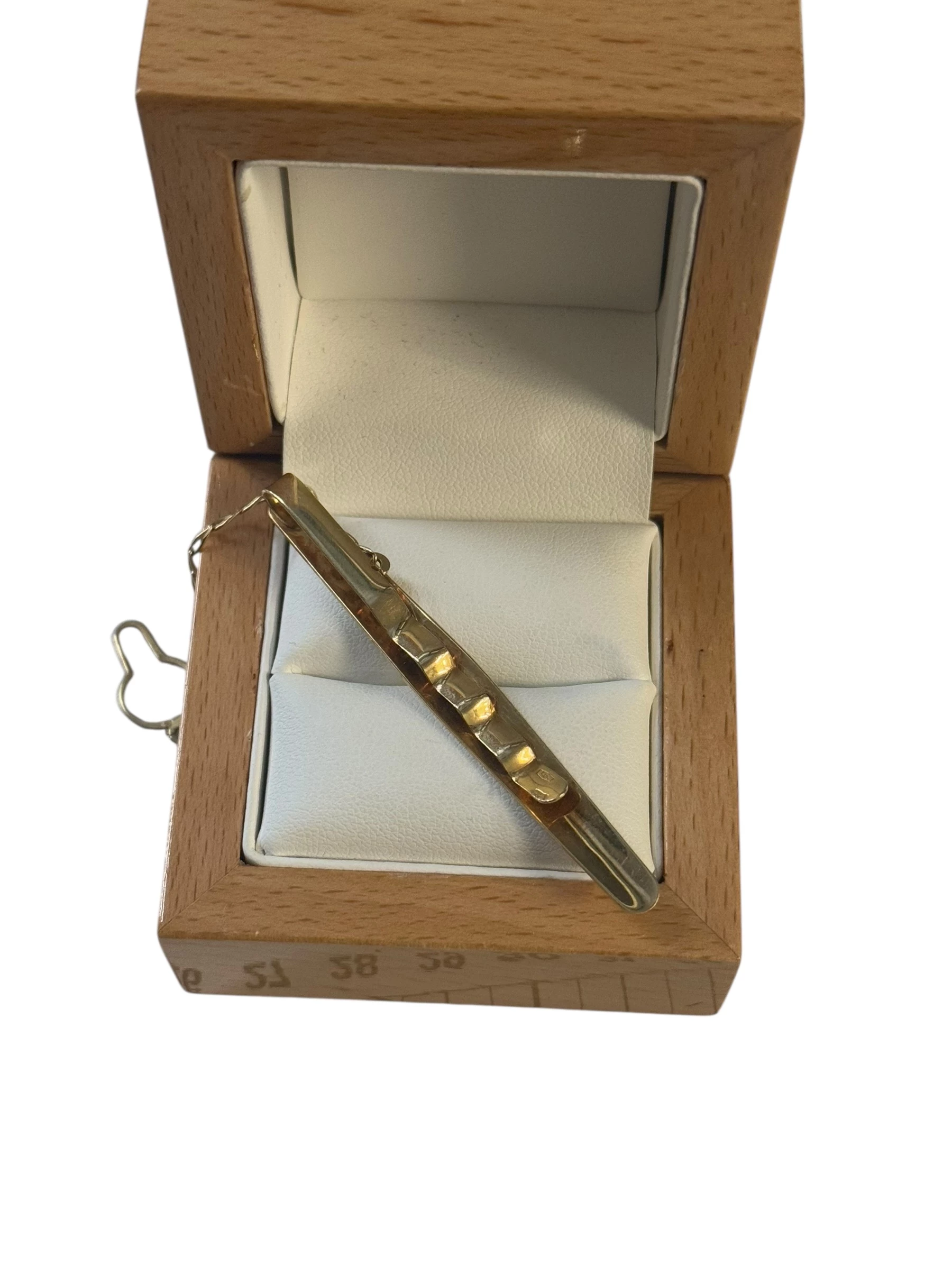 piekna-zlota-spinka-do-krawatu-p585-material-17128-2