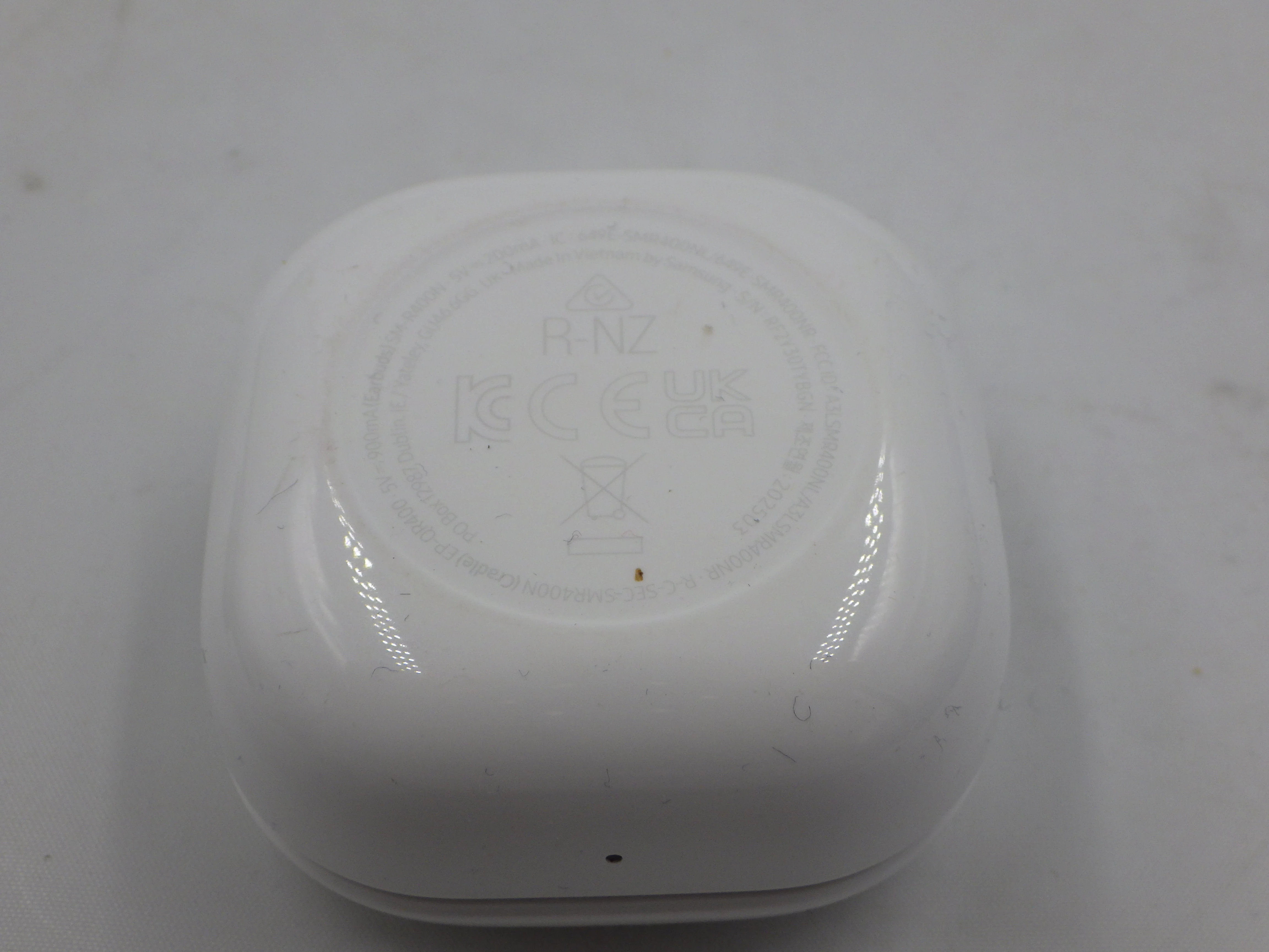 sluchawki-bezprzewodowe-douszne-samsung-galaxy-buds-fe-ean-gtin-8806095219899