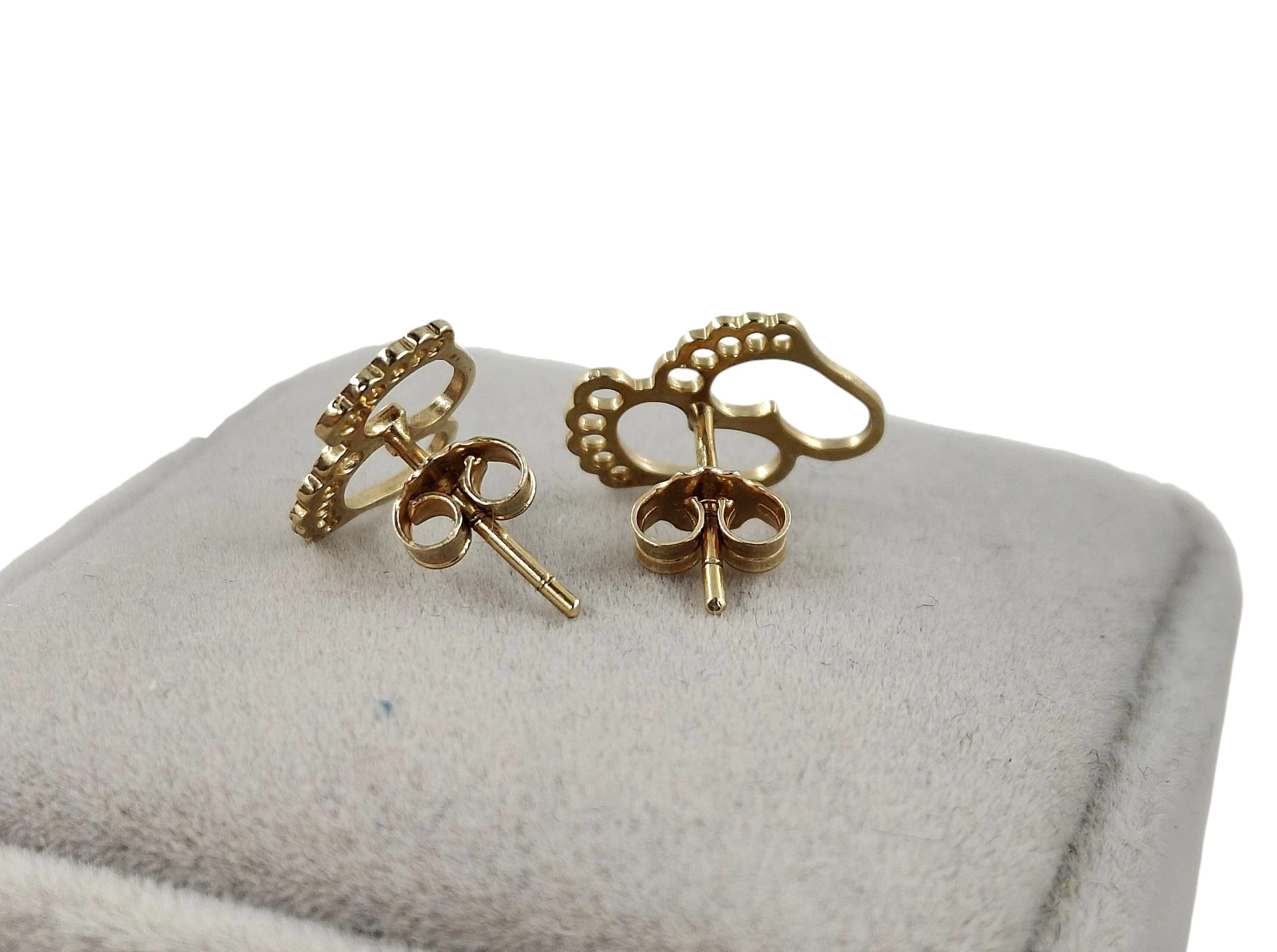 piekne-zlote-kolczyki-stopki-145g-585-rodzaj-2205-2