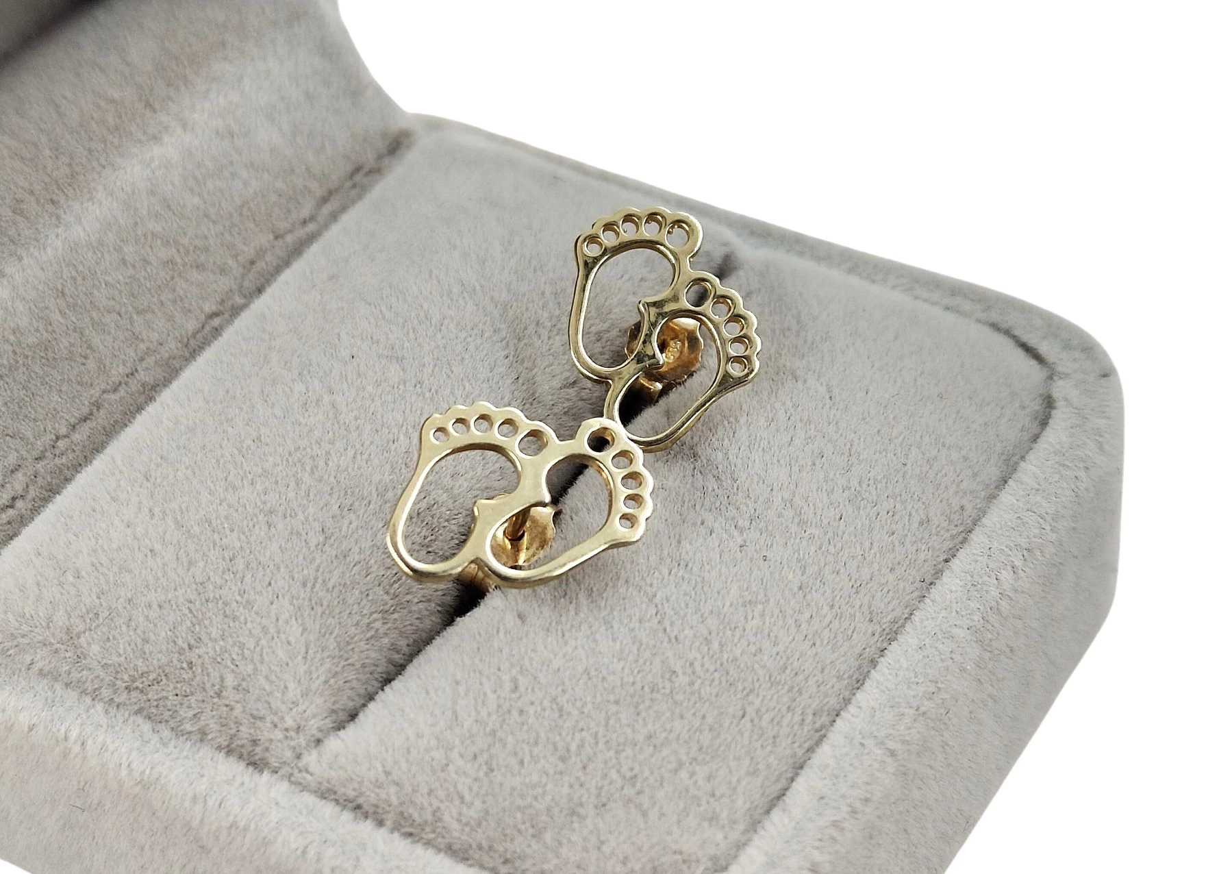 piekne-zlote-kolczyki-stopki-145g-585-ean-gtin-0045599995689