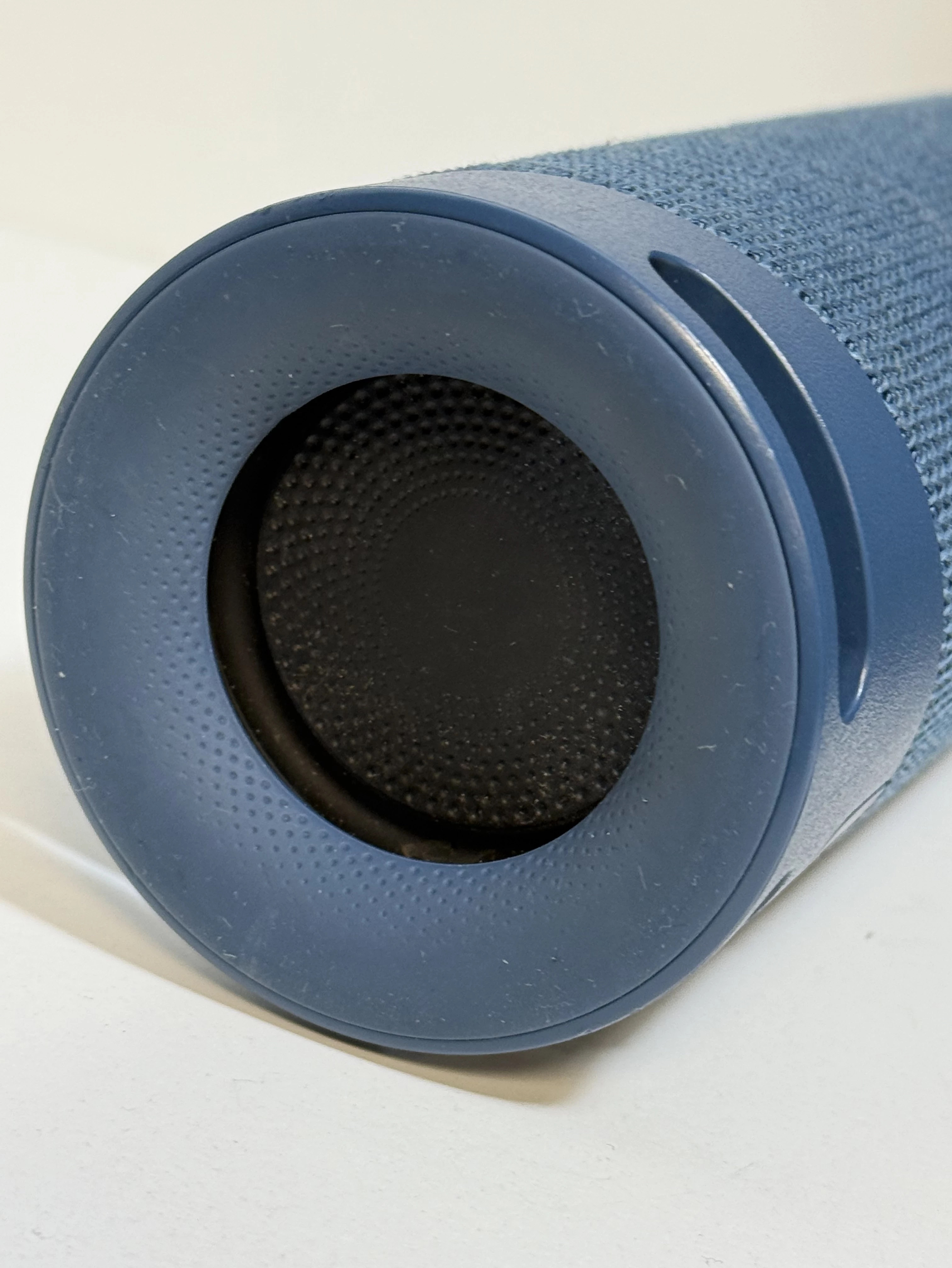 glosnik-sony-srs-xb23-pud-moc-000