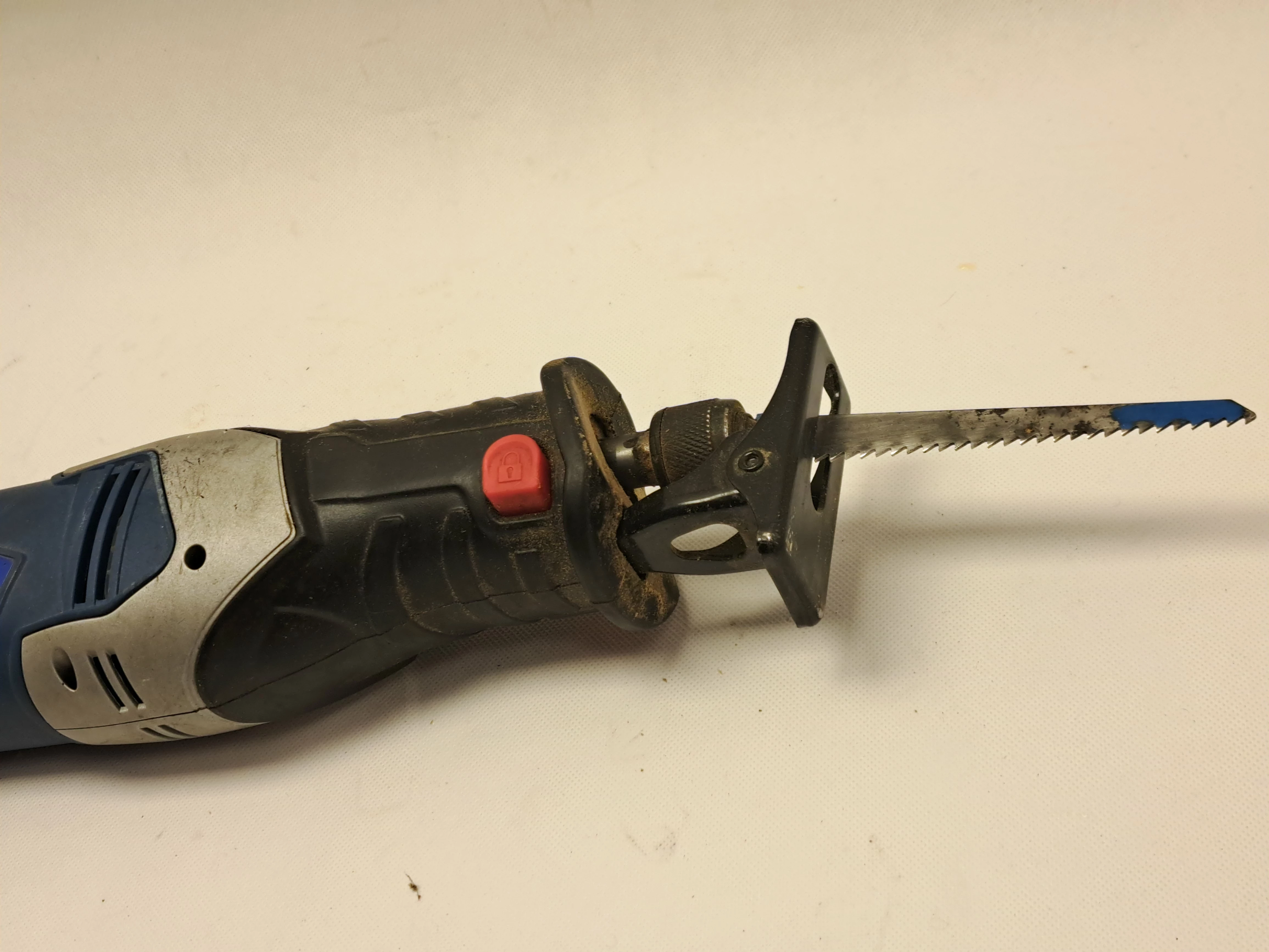 pila-szablasta-dedra-ded7968-predkosc-skokowa-300000