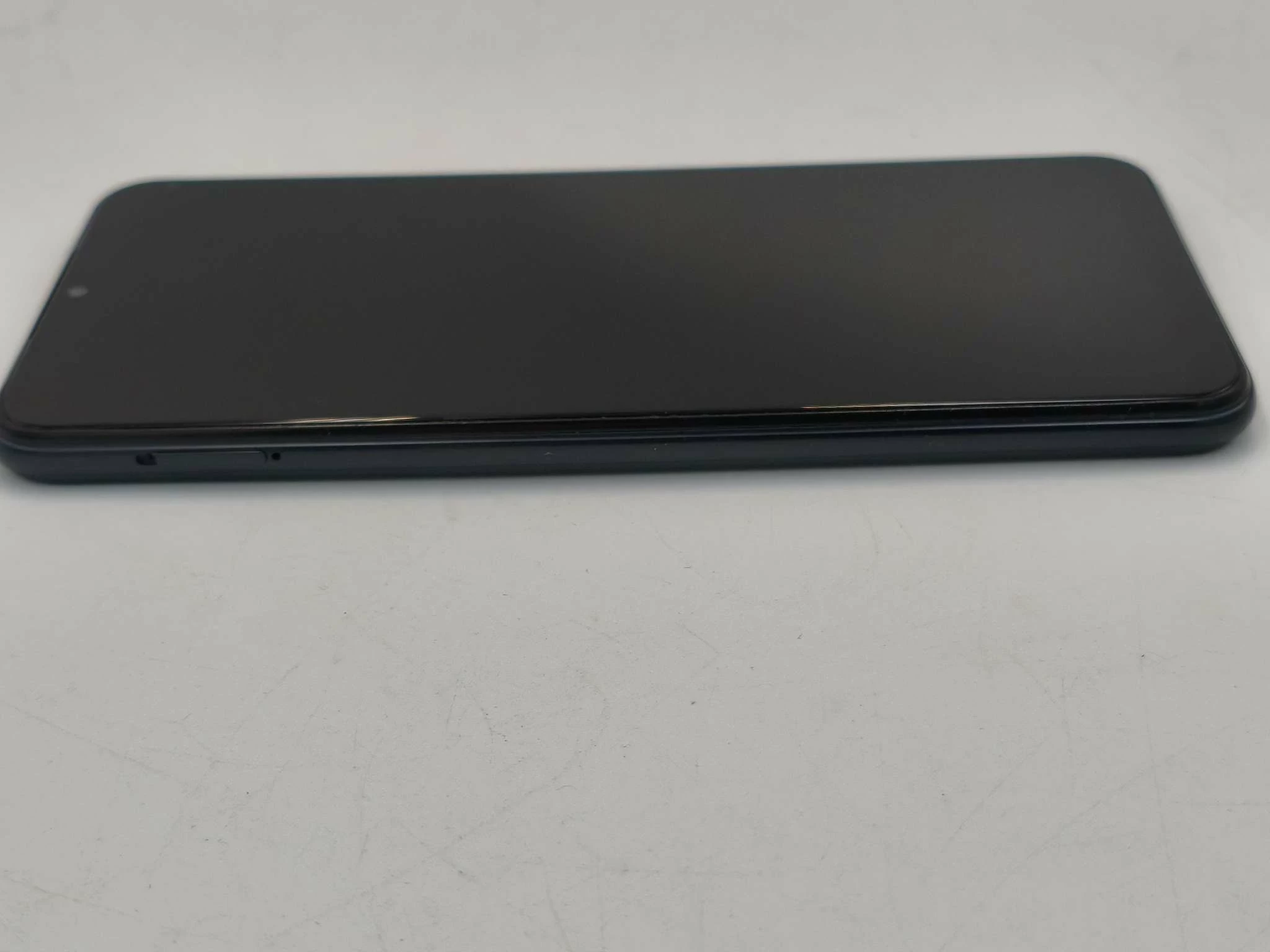 telefon-samsung-galaxy-a22-5g-464-gb-solo-stan-11323-2