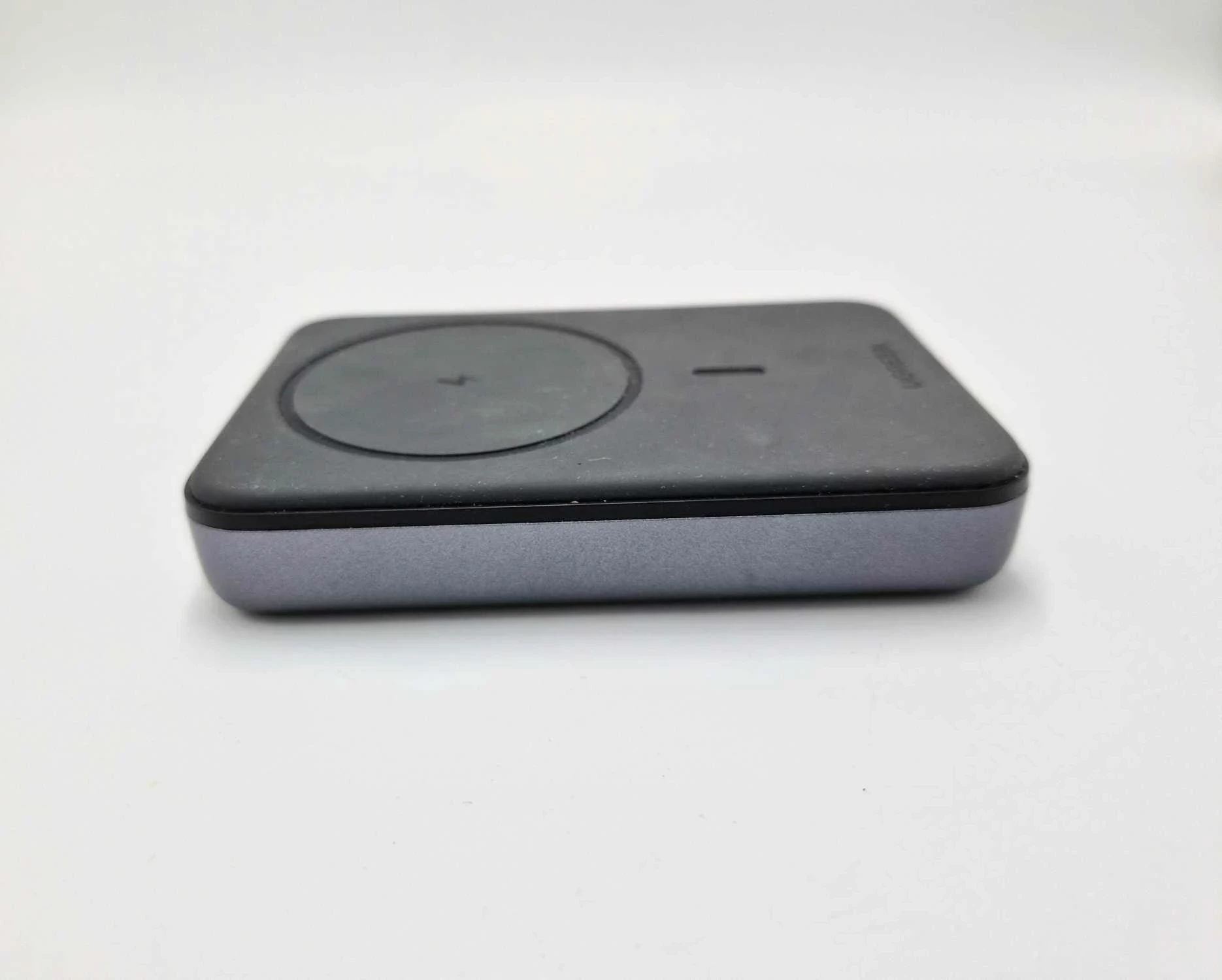 powerbank-magnetyczny-ugreen-pb561-10000mah-pojemnosc-akumulatora-10000