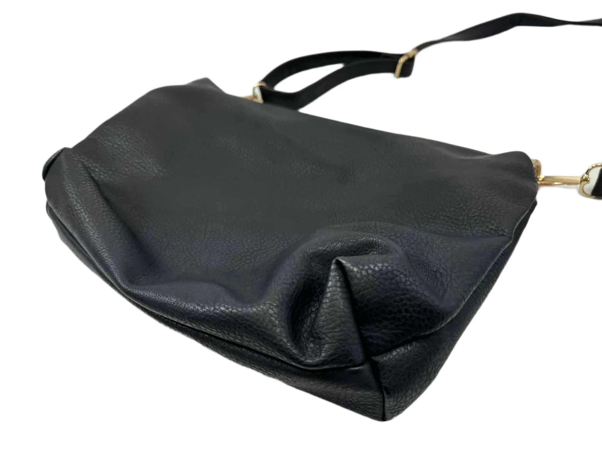 czarna-torebka-mala-zwyciestwa-9-gliwice-g1