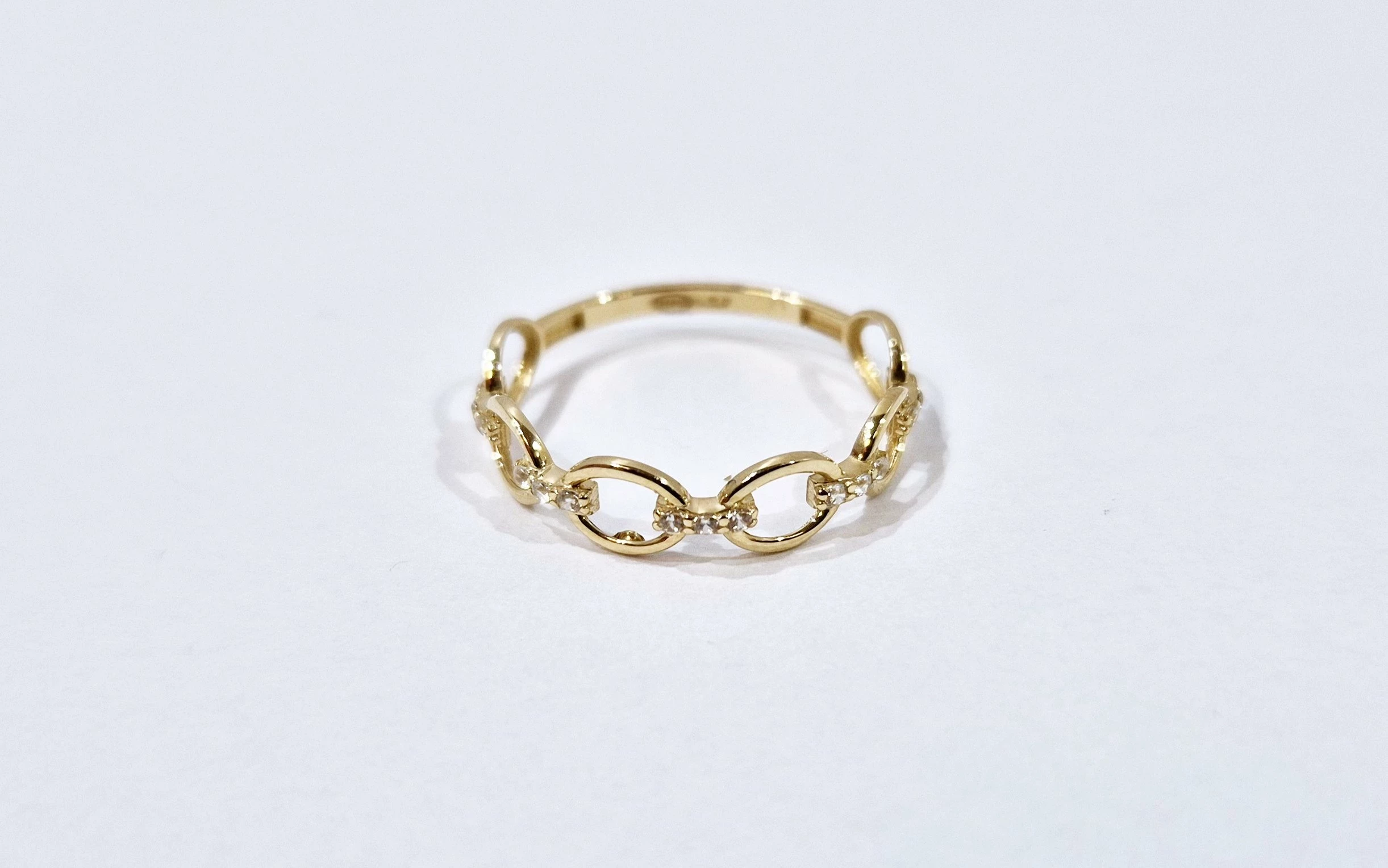 zloto-585-14k-zloty-pierscionek-z-motywem-ogniw-lancucha-rozm-18-095-g-meander-2a-warszawa