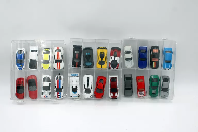 zestaw-kolekcjonerski-hot-wheels-24szt-sciegiennego-64-poznan