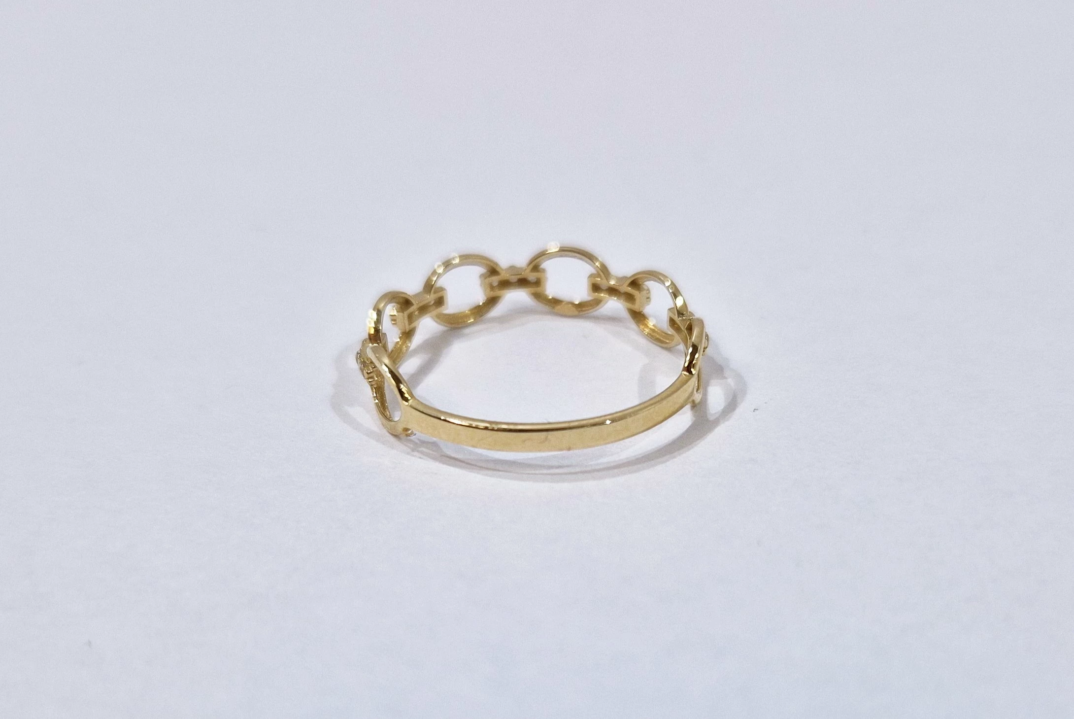 zloto-585-14k-zloty-pierscionek-z-motywem-ogniw-lancucha-rozm-18-095-g-rozmiarsrednica-wew-mm-372-18