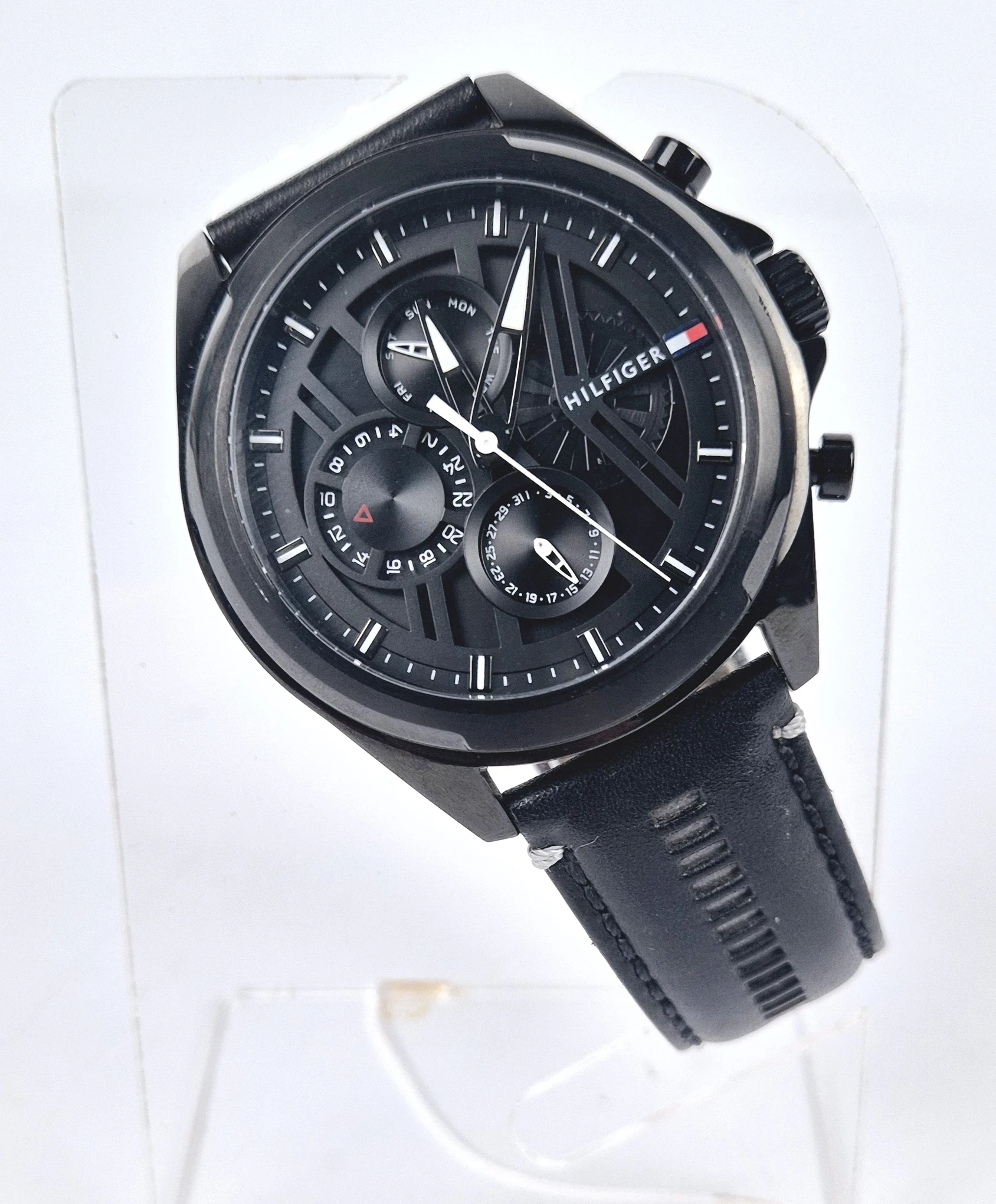 zegarek-tommy-hilfiger-jax-pudelko-ean-gtin-7613272607216