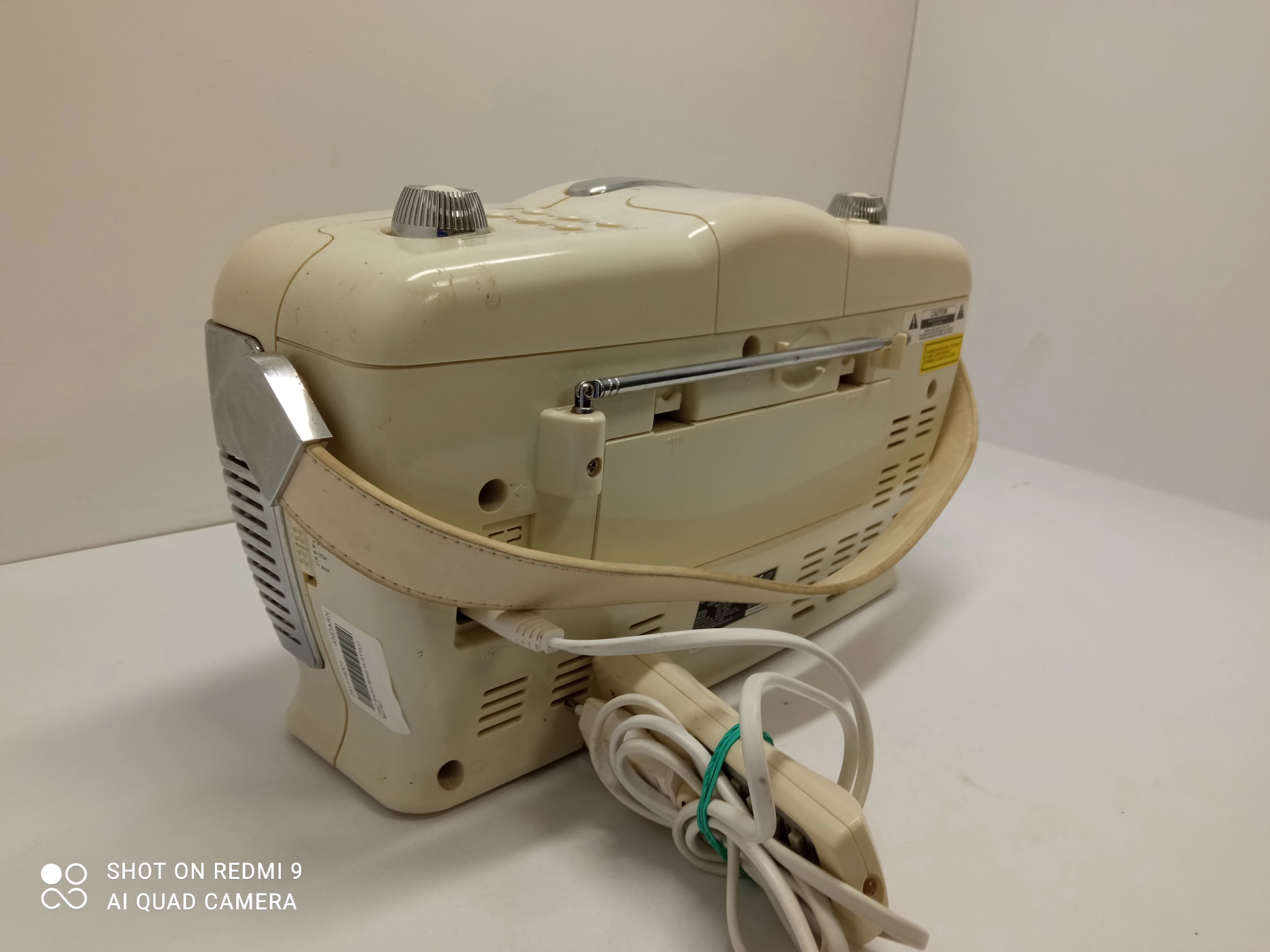 radio-biale-w-stylu-retro-stan-11323-2