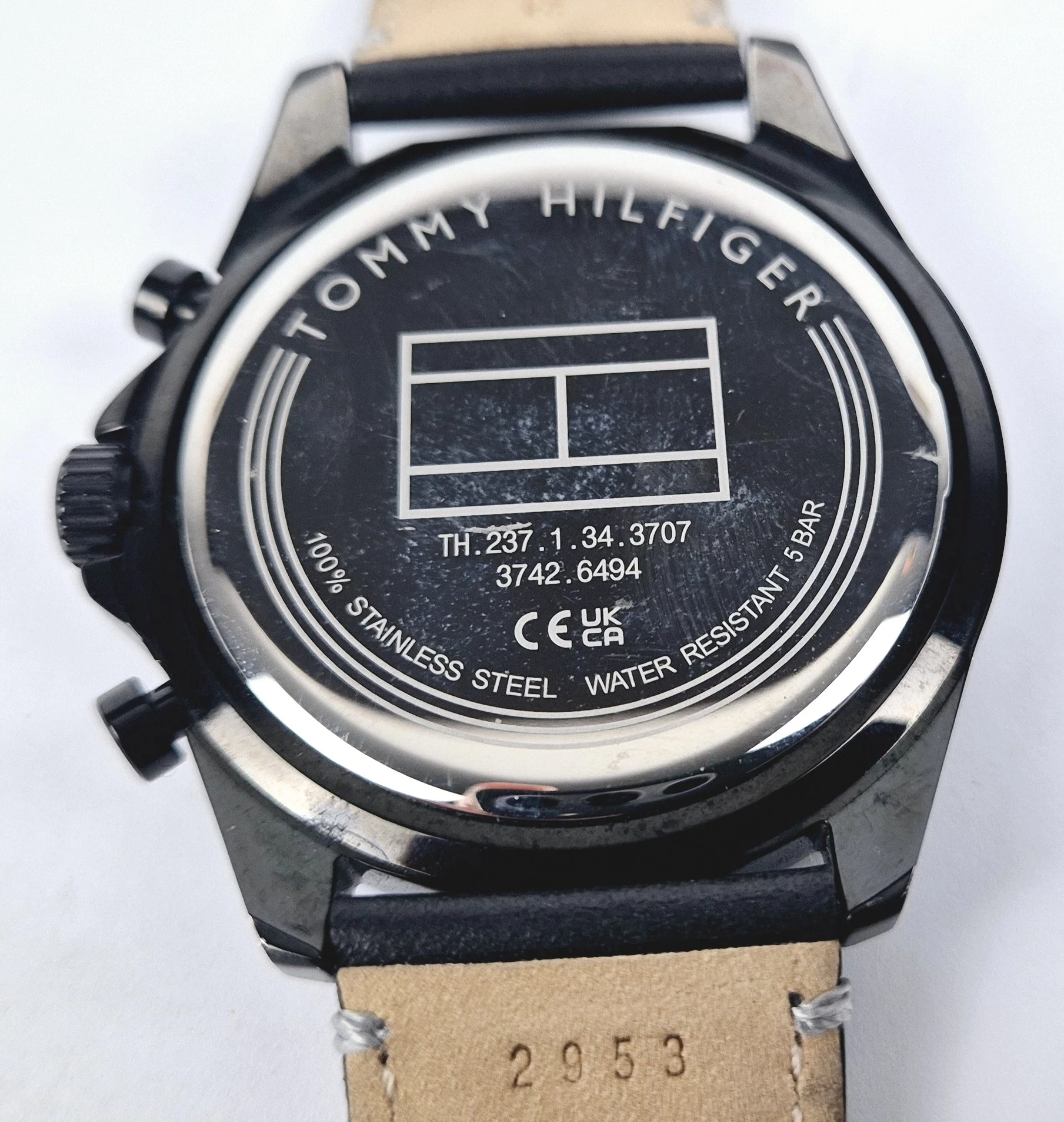 zegarek-tommy-hilfiger-jax-pudelko-ksztalt-koperty-129223-2