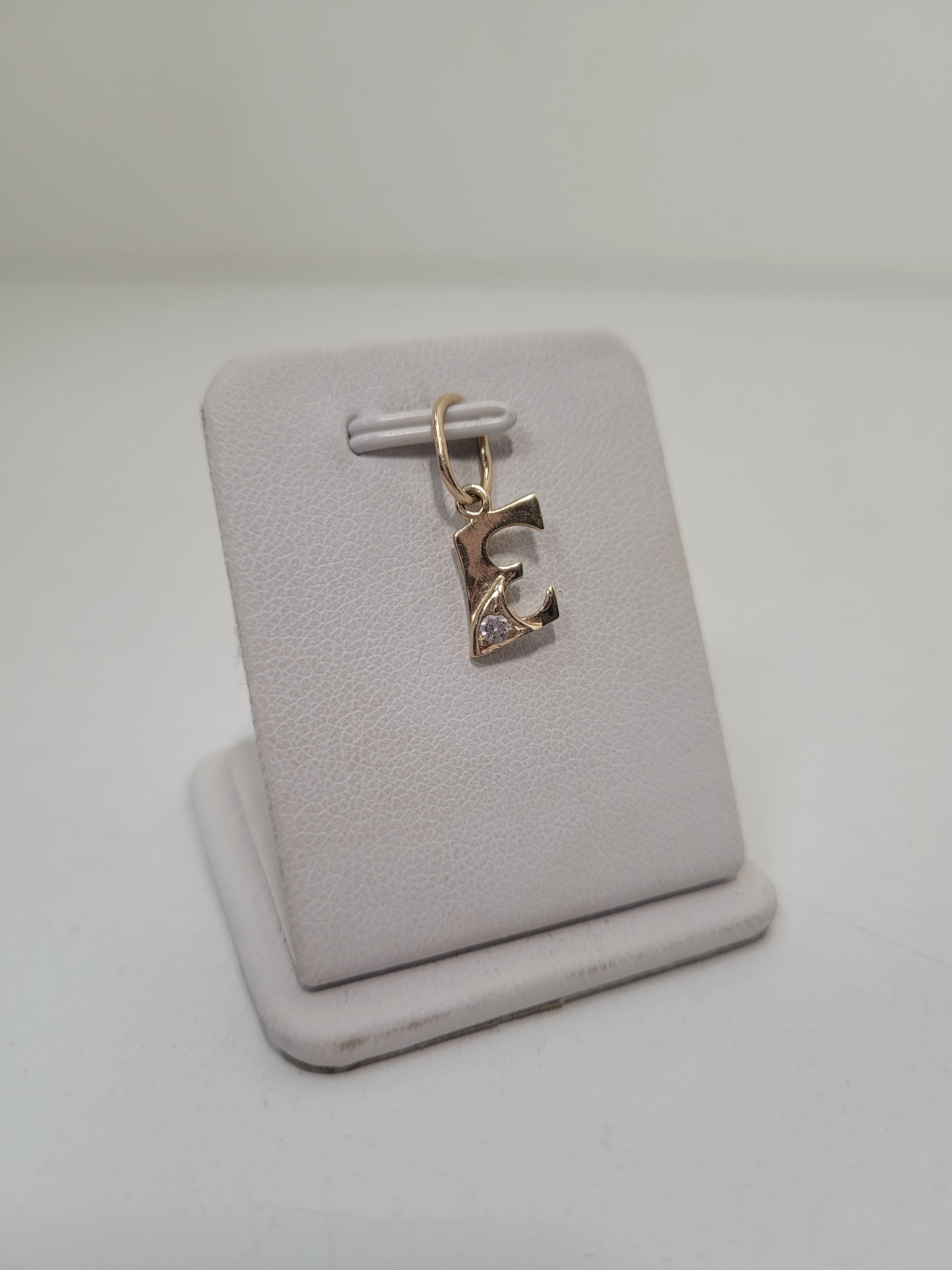 zlota-zawieszka-litera-e-056g-585-plwolnosci-9-10-sj-sycow