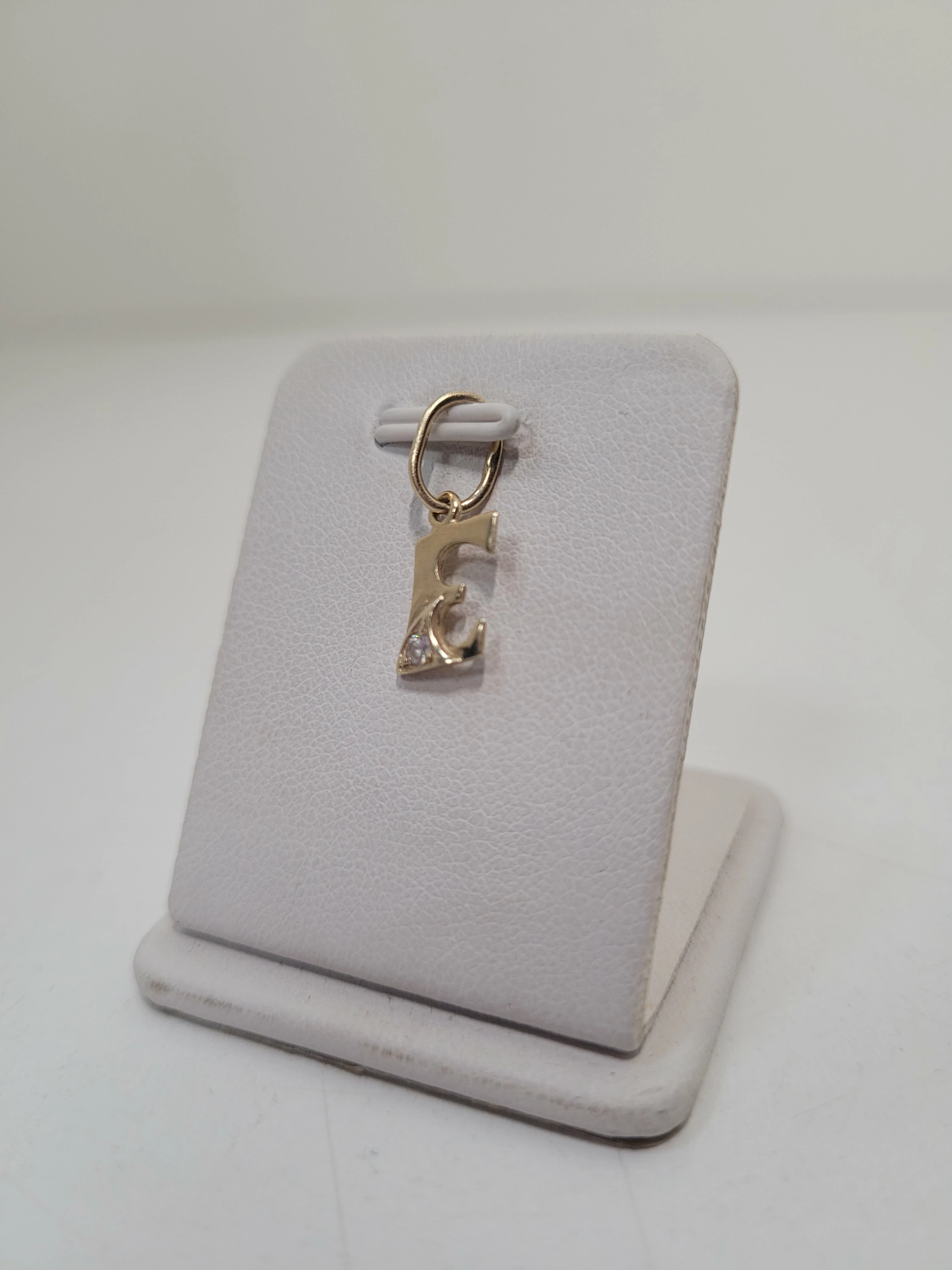 zlota-zawieszka-litera-e-056g-585-ean-gtin-5901050619493