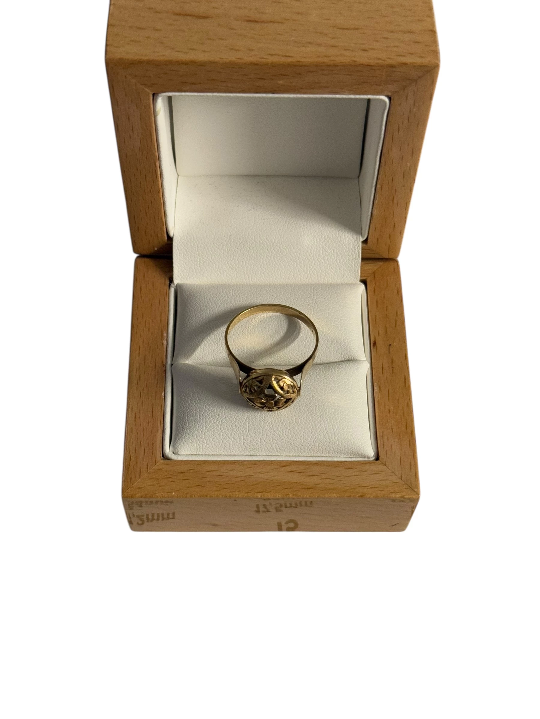 zloty-pierscionek-r17-p585-material-15835-2