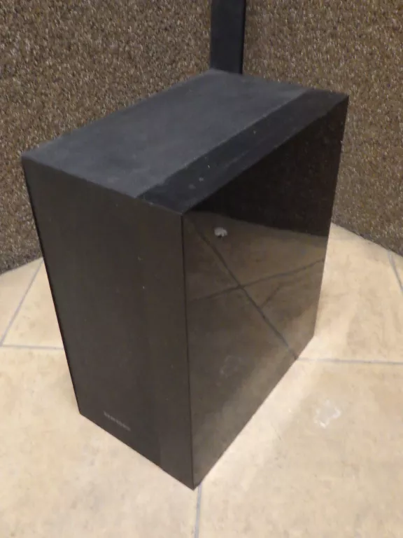 soundbar-samsung-hw-j450-en-marka-248811-951414