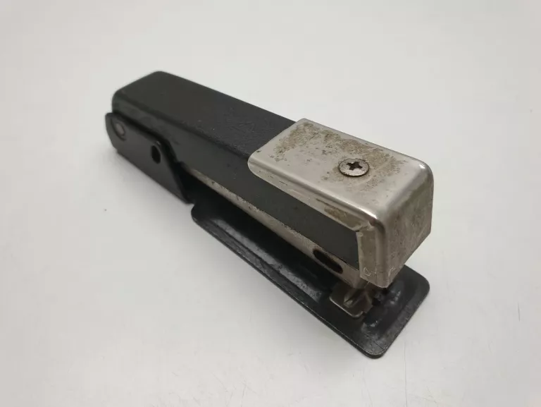 zszywacz-metalowy-skrebil-made-in-germany-wroclawska-6-opole-sj