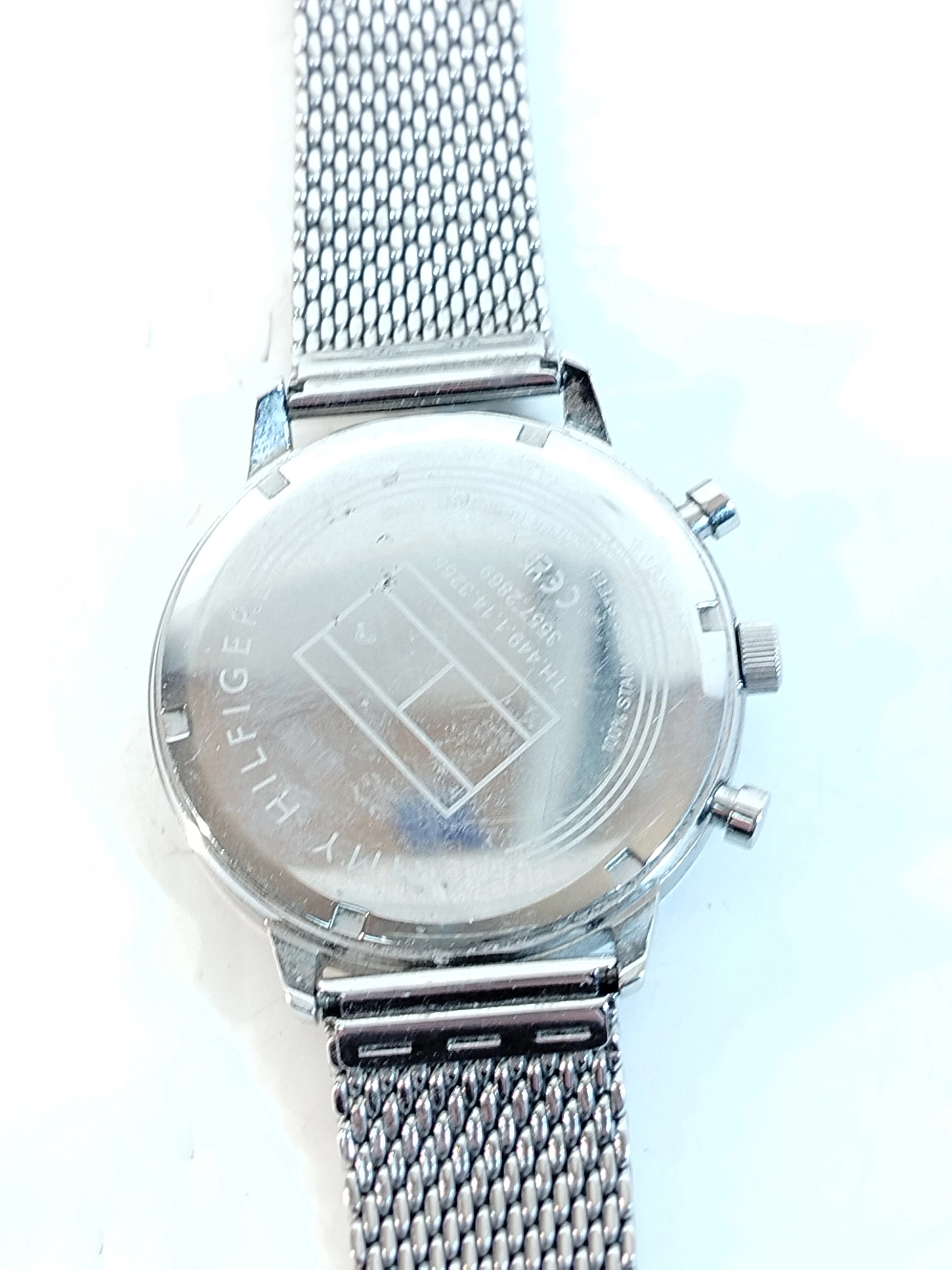 zegarek-tommy-hilfiger-419-rysa-na-szkle-material-paska-129219-8