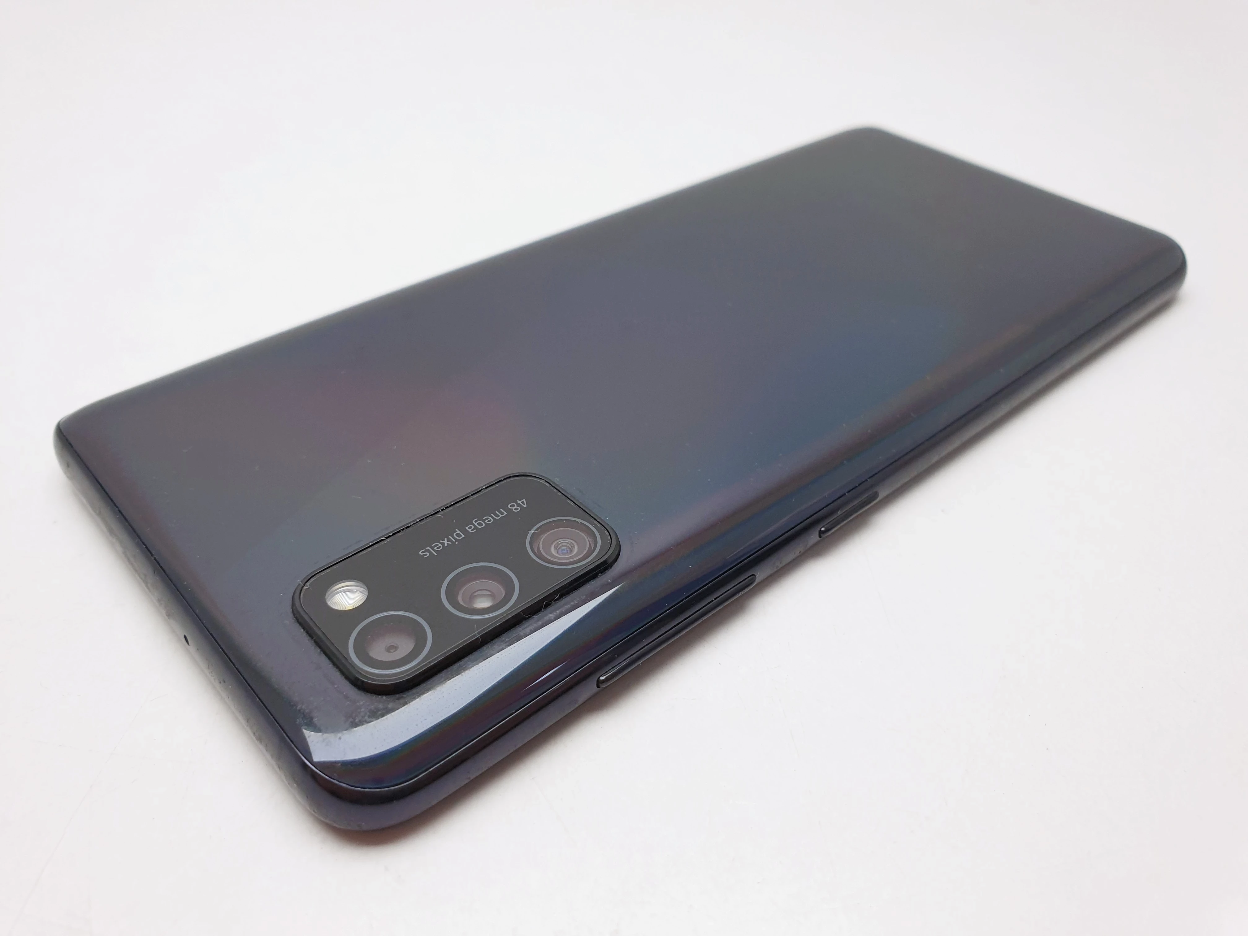 telefon-samsung-galaxy-a41-4gb64gb-system-operacyjny-4388-1