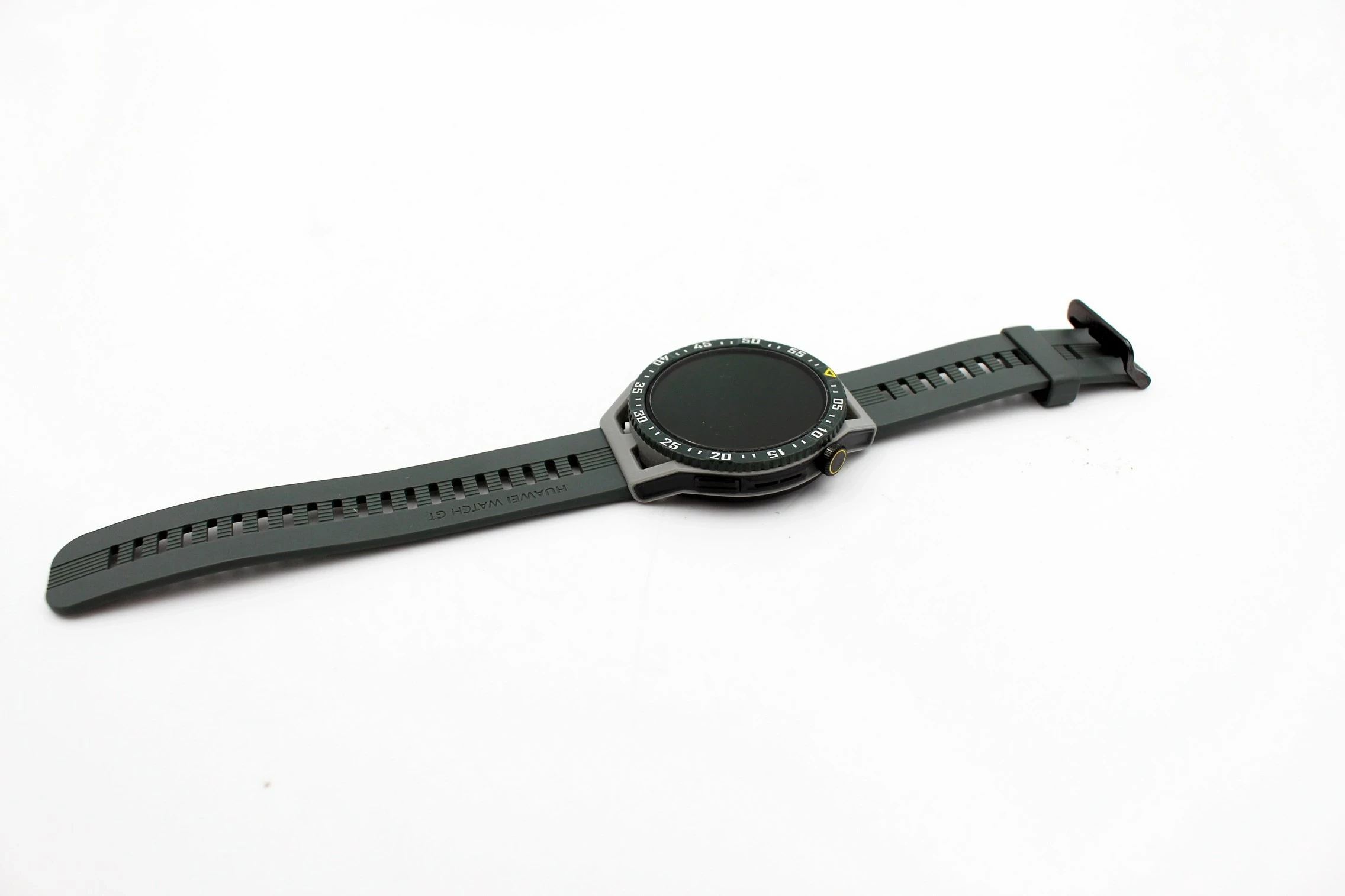smartwatch-huawei-watch-gt-3-se-zielony-grubosc-koperty-1100