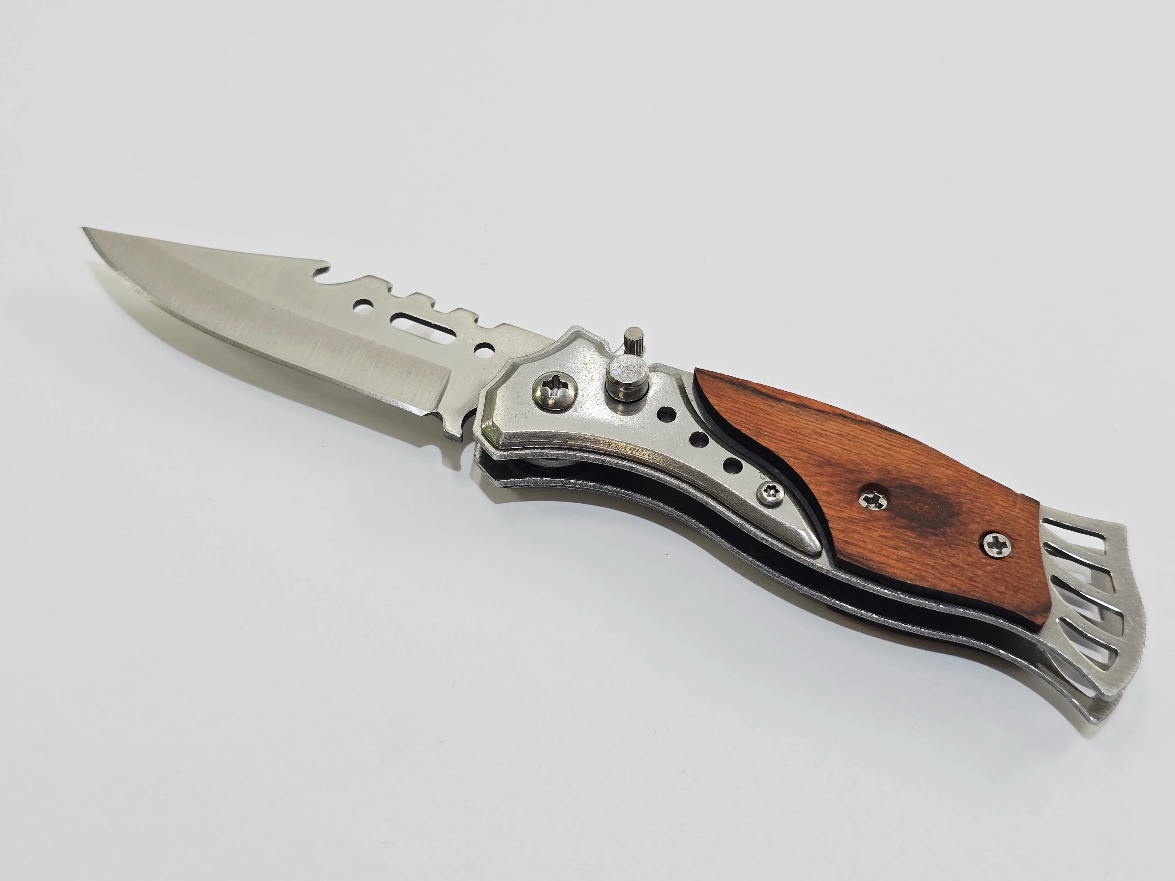 noz-rozkladany-brazowy-kod-producenta-5904734421795