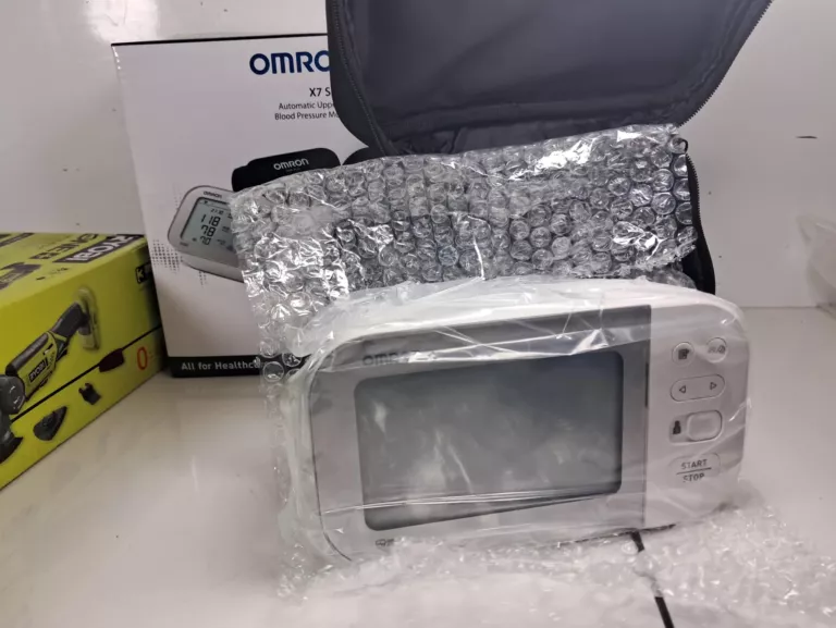 cisnieniomierz-elektorniczny-omron-x7-smart-stan-11323-2