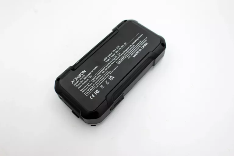 aokbon-portable-jump-starter-pojemnosc-akumulatora-16800