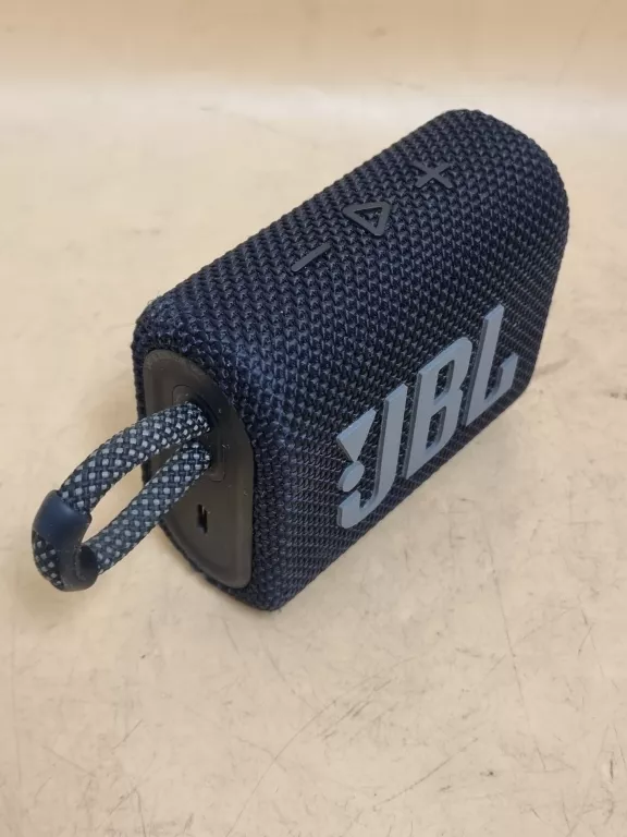 glosnik-jbl-go3-moc-420