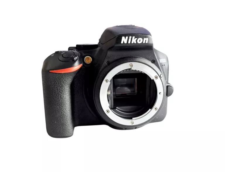 aparat-nikon-d3500-3-obiektywy-komplet-model-d3500